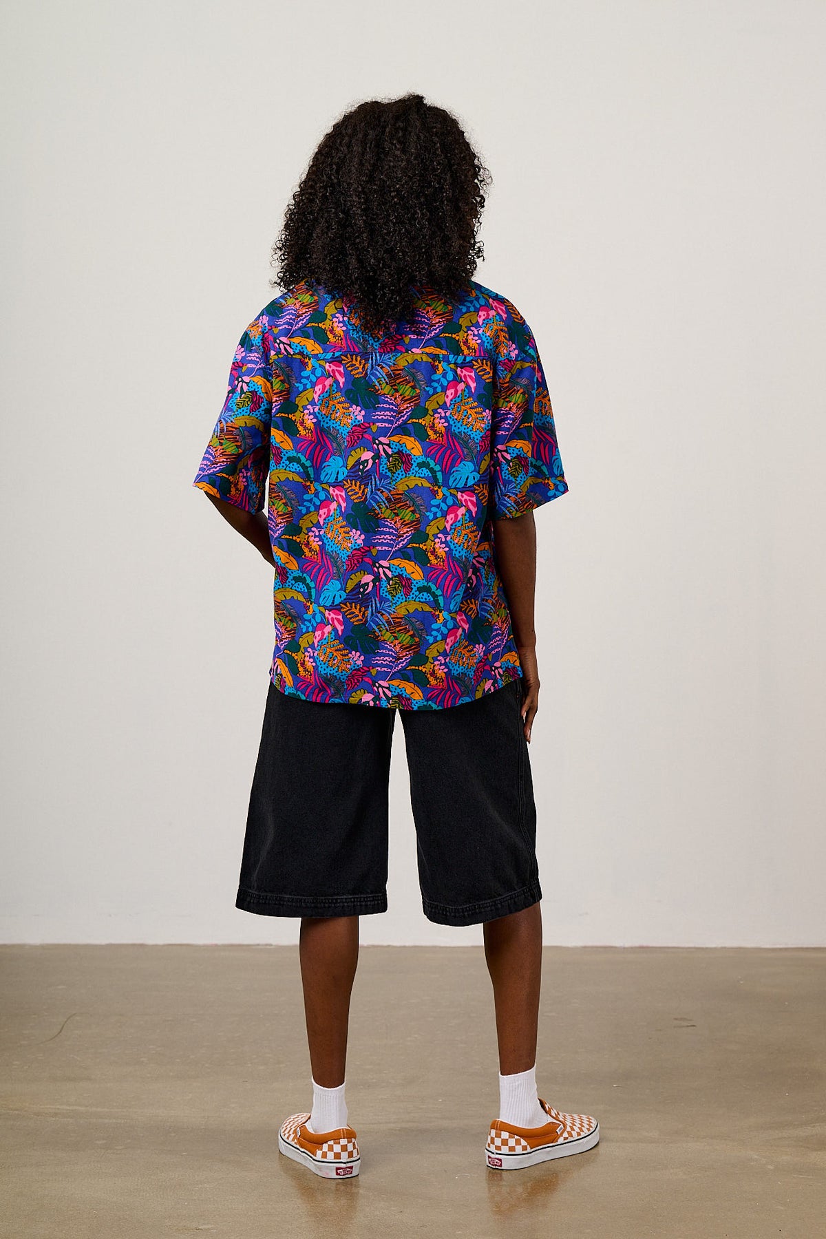Cam - Shirt ECOVERO Viscose Blend in Wild Expression Print