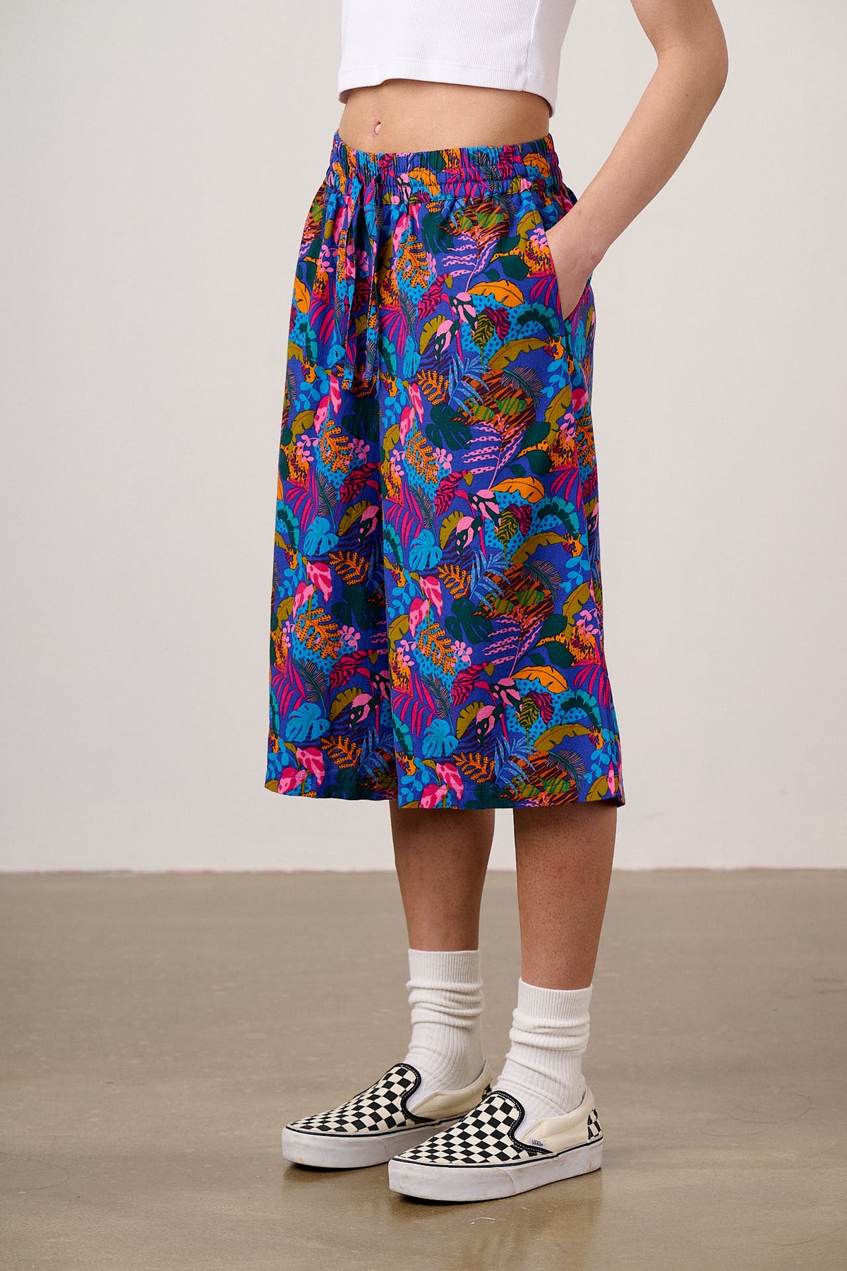 Carlos - Shorts ECOVERO Viscose Blend in Wild Expression Print