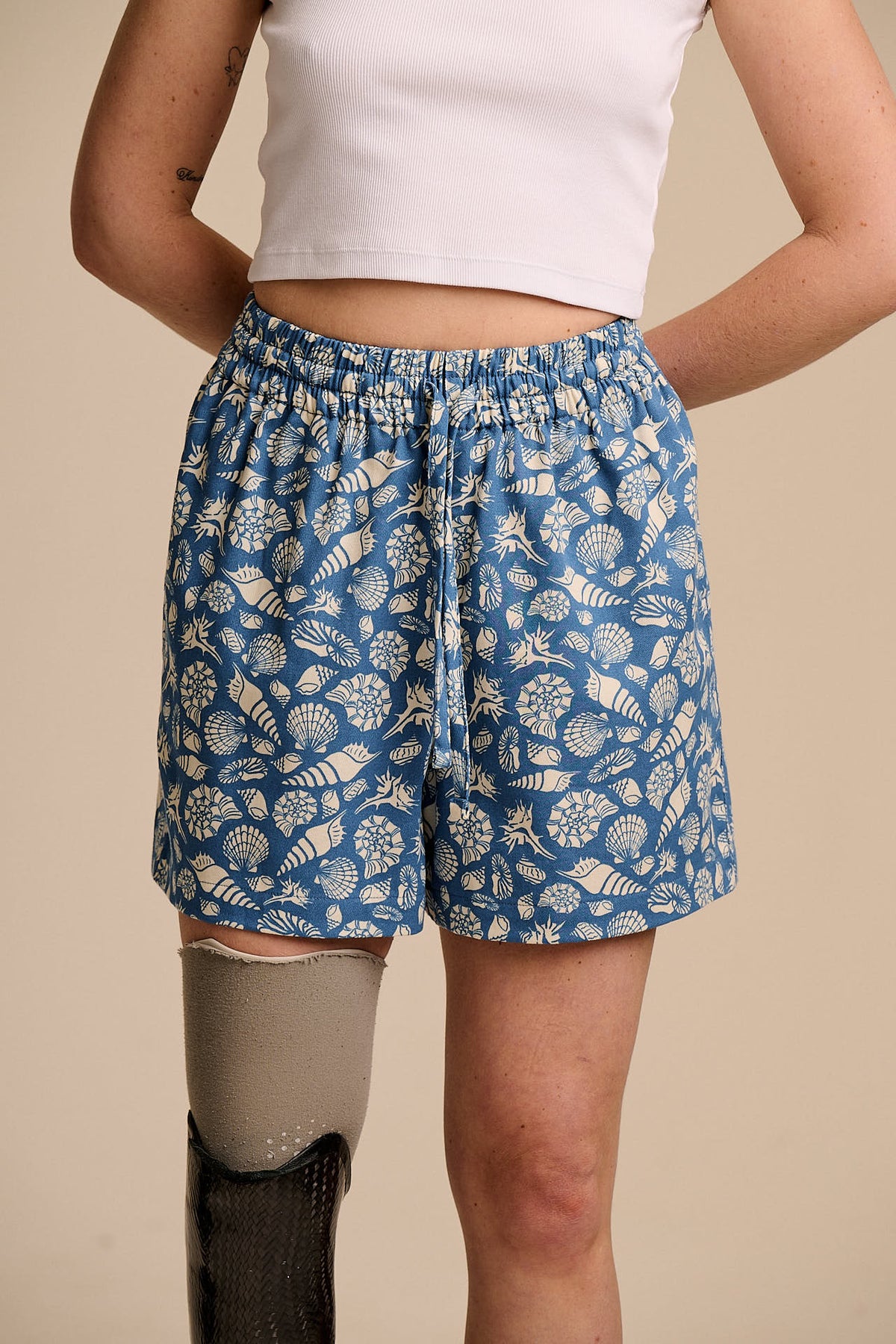 Charlie - Relaxed Shorts Organic Cotton in Blue Shells