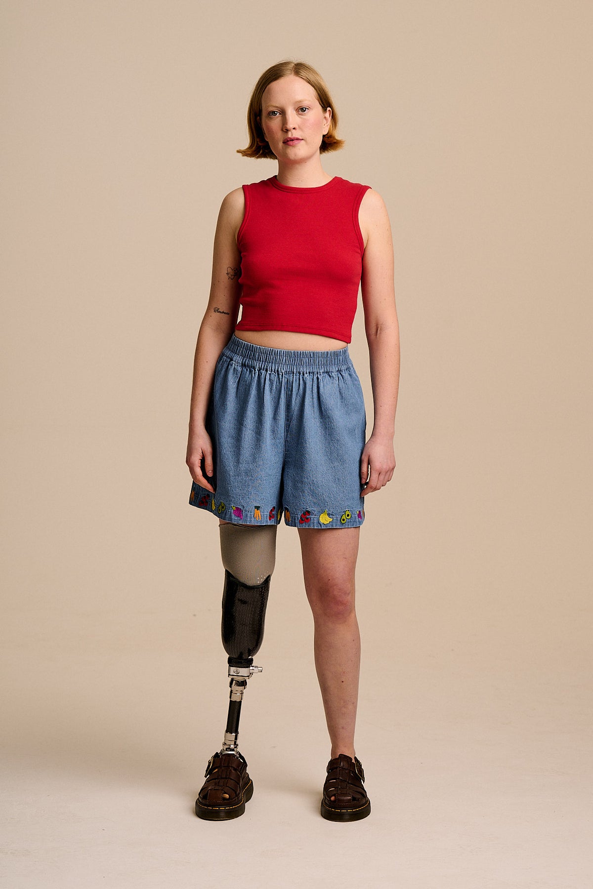 Charlie - Relaxed Shorts Organic Cotton in Light Blue with Veg Embroidery