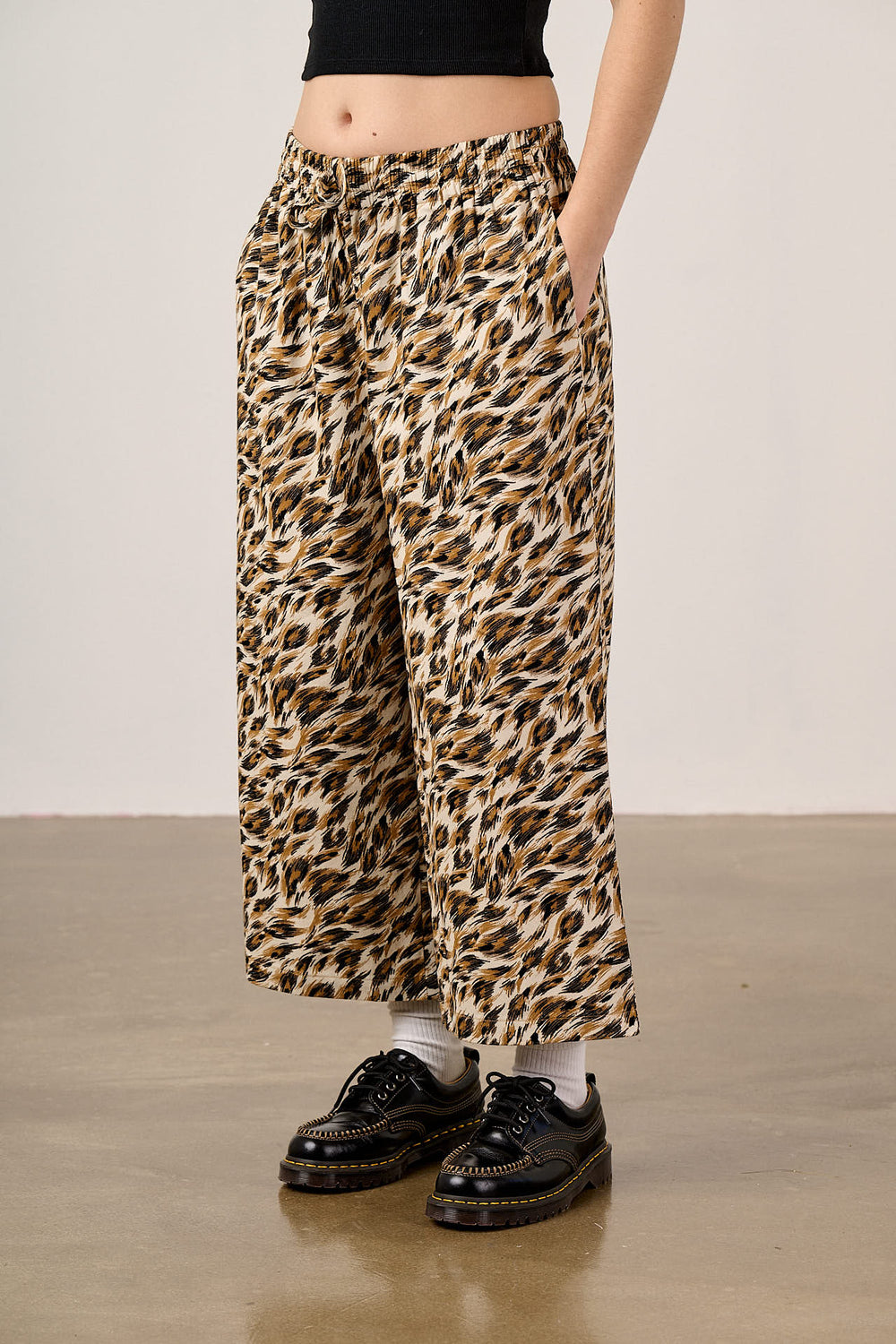 Chuck - Wide Leg Trousers Organic Cotton in Leo Swirl
