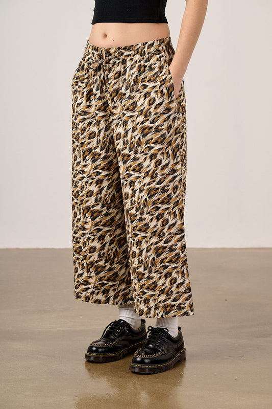 Chuck - Wide Leg Trousers Organic Cotton in Leo Swirl