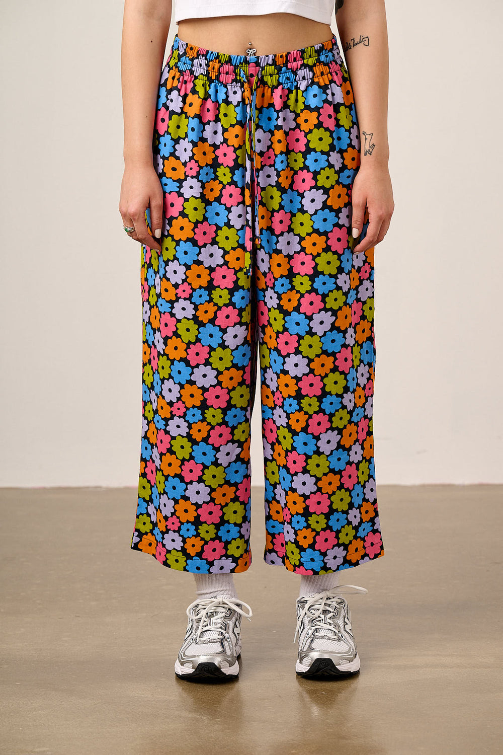 Chuck - Wide Leg Trousers Organic Cotton in Balloon Floral