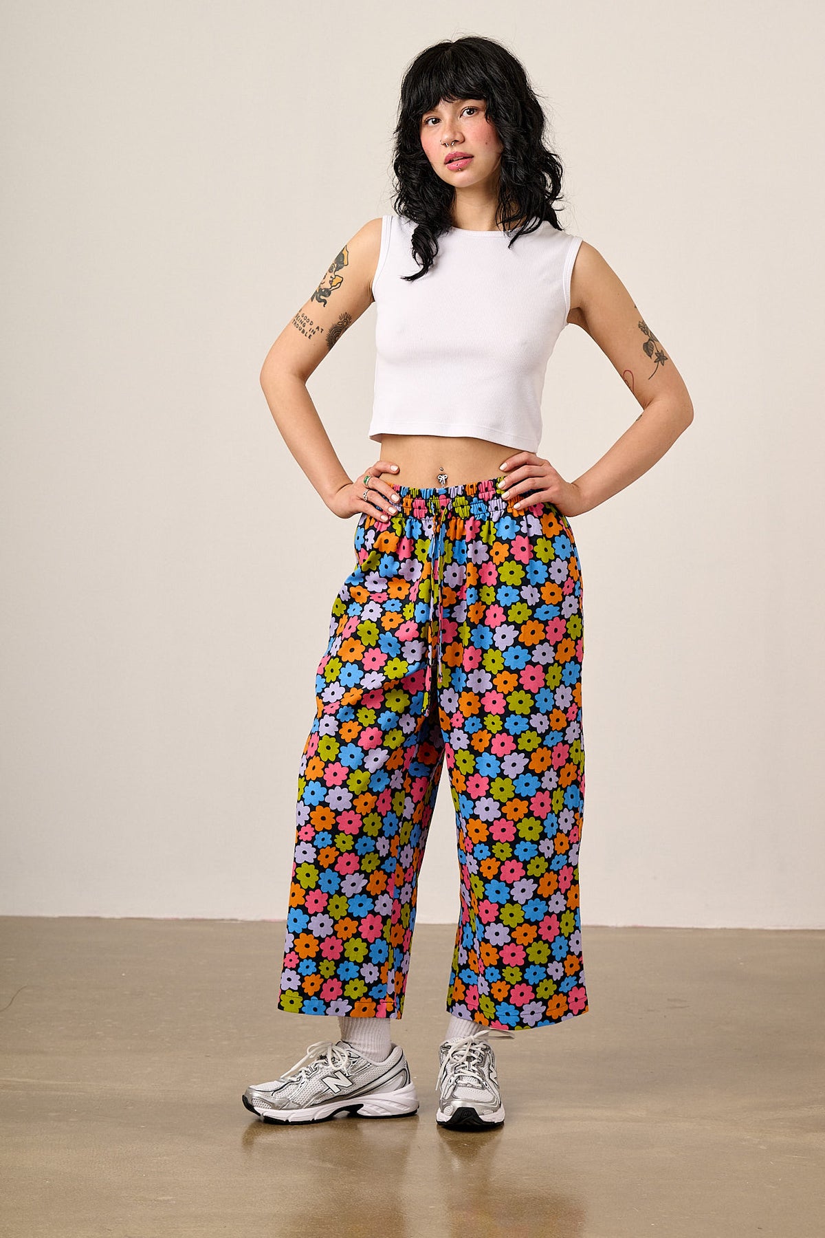 Chuck - Wide Leg Trousers Organic Cotton in Balloon Floral
