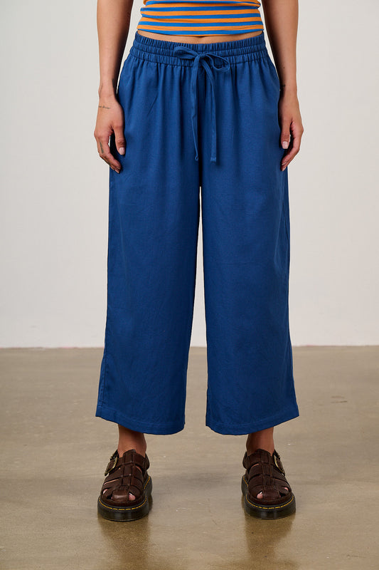 Chuck - Wide Leg Trousers Organic Cotton in Dark Blue