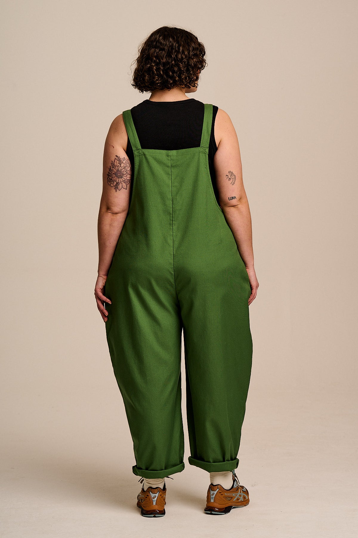 Chula - Barrel Leg Dungarees Organic Cotton in Palm Green