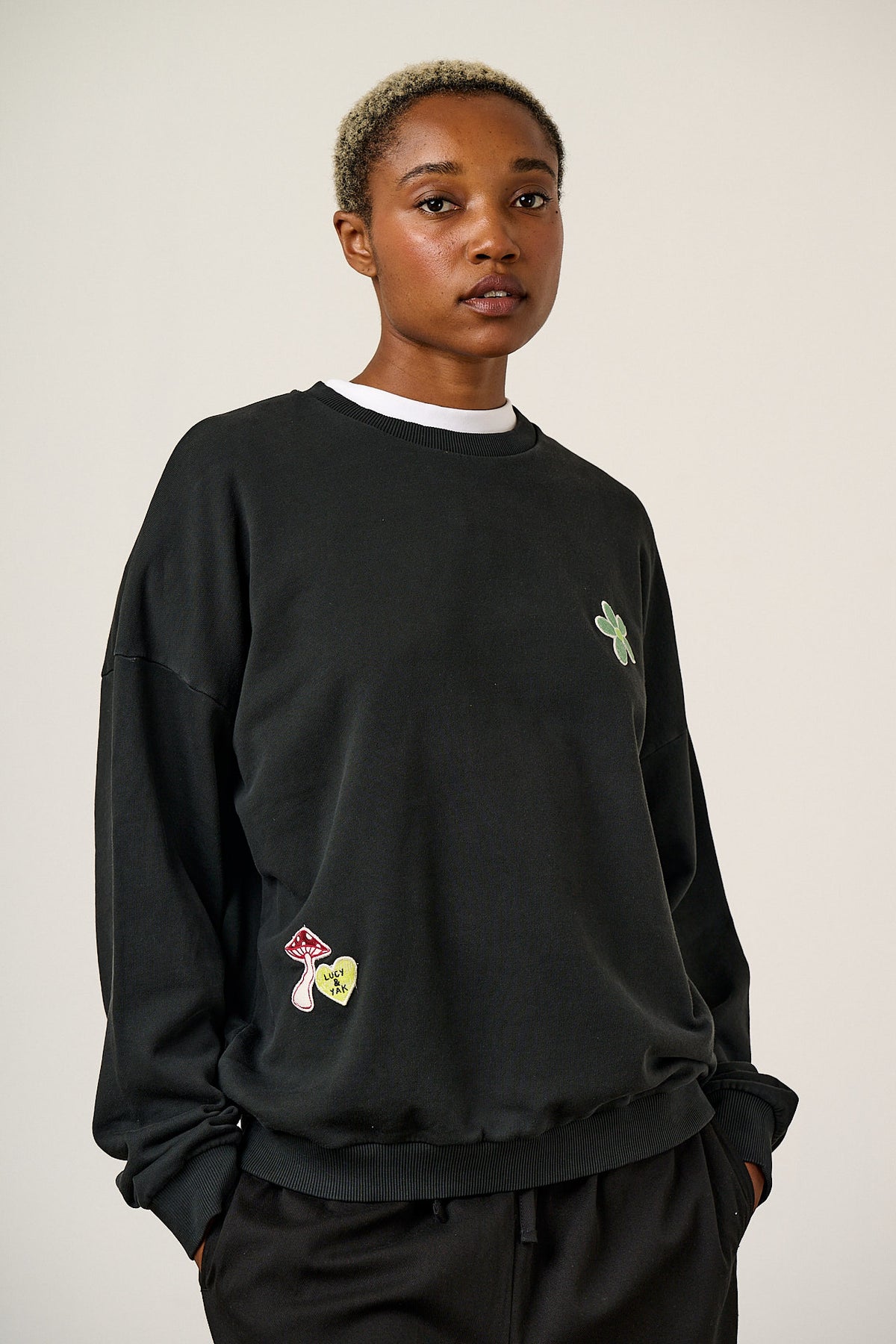 Sutton - Oversized Sweatshirt Organic Cotton in Black with Punk Energy Patches