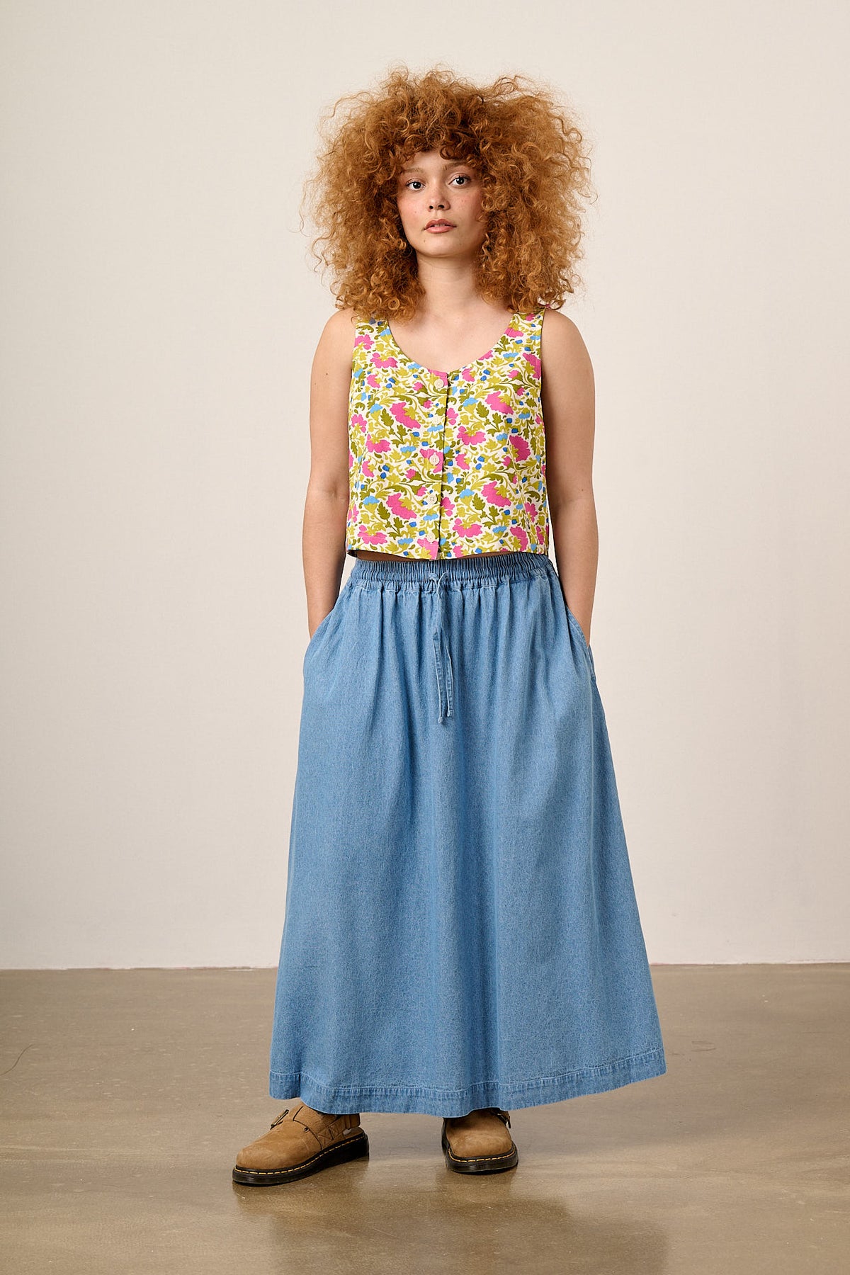 Etoile - Button Up Tank Top ECOVERO Viscose Blend in Carnation Print