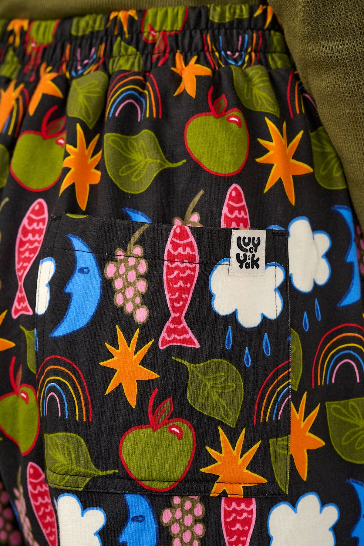 Freddie - Barrel Leg Trousers Organic Cotton Jersey in Naive Shapes Print