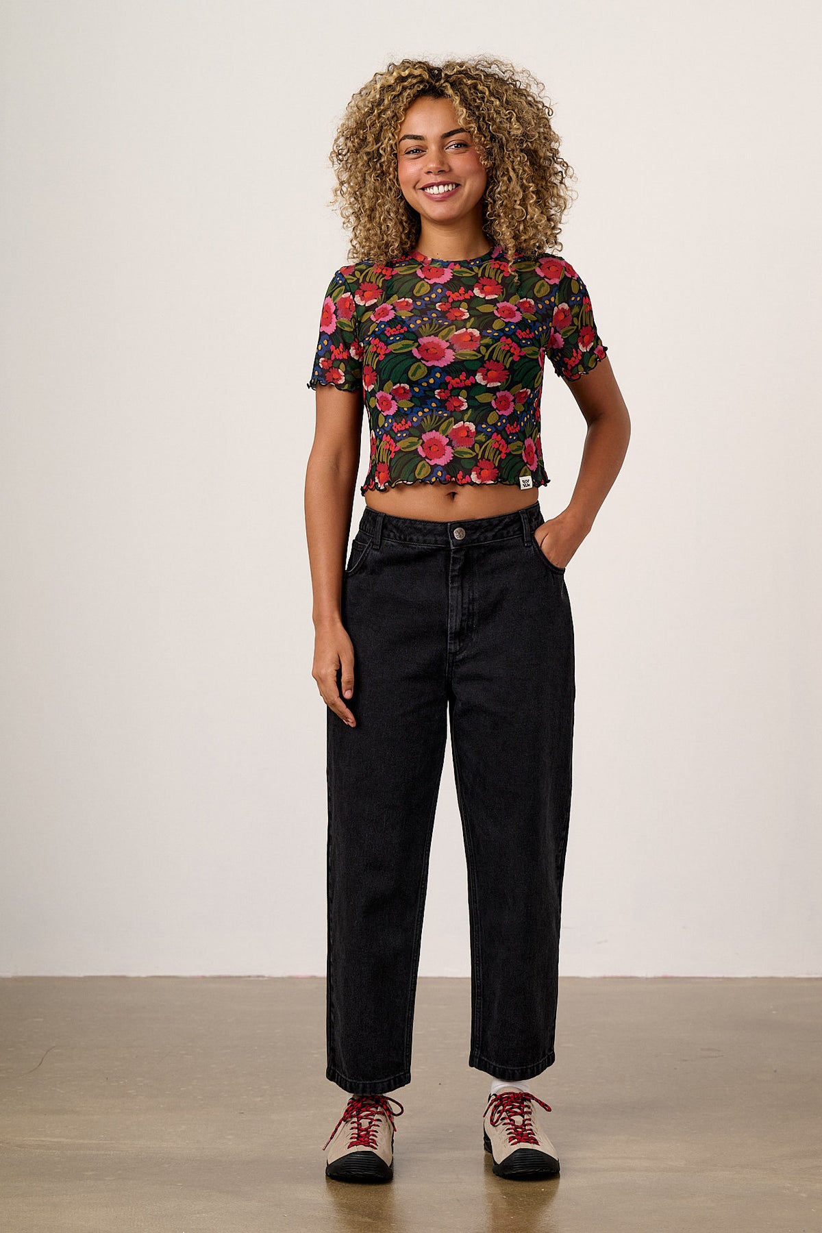 Greta - Cropped Top Mesh in Black Marie Print