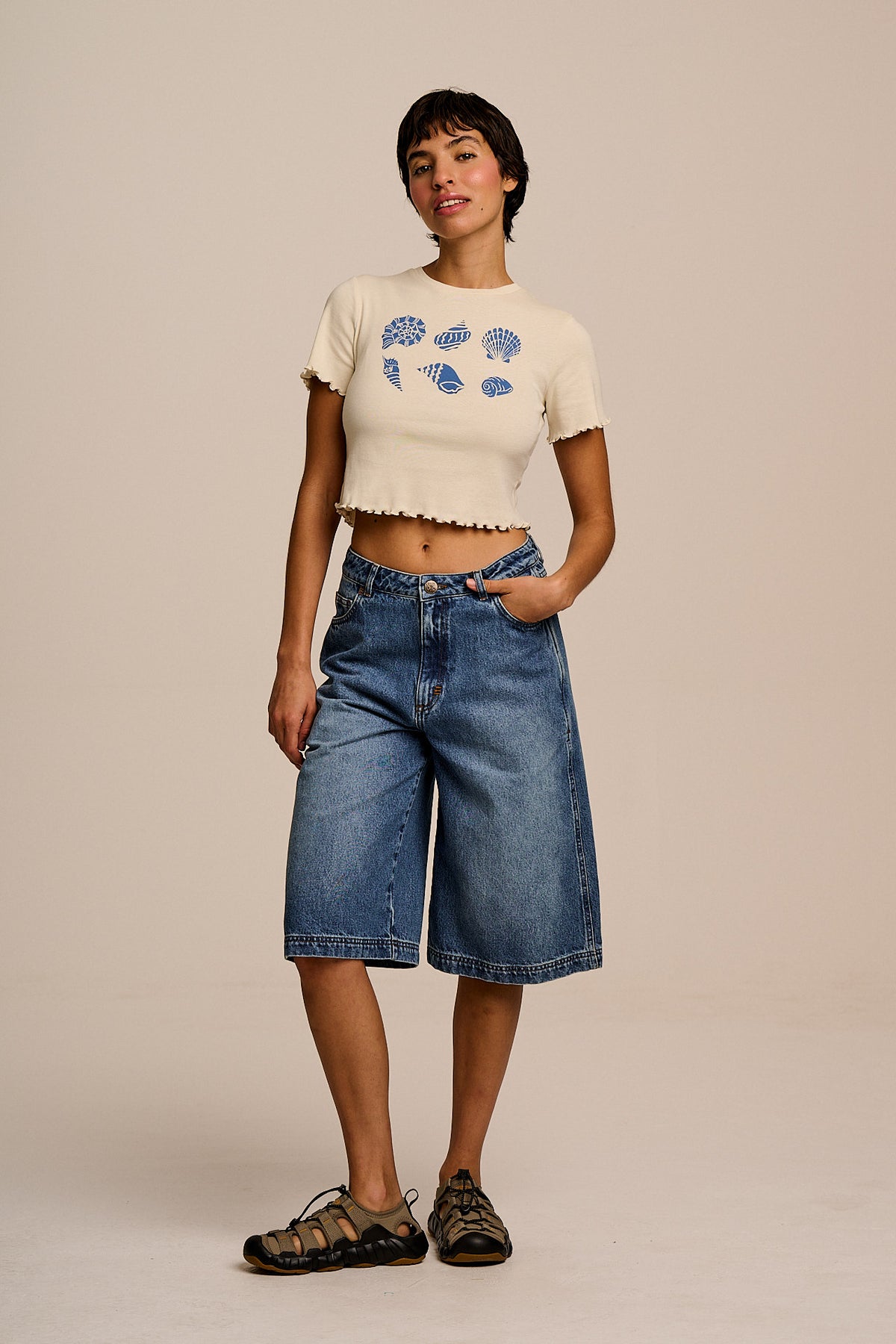 Greta - Cropped Top Cotton in Ecru Shell Print