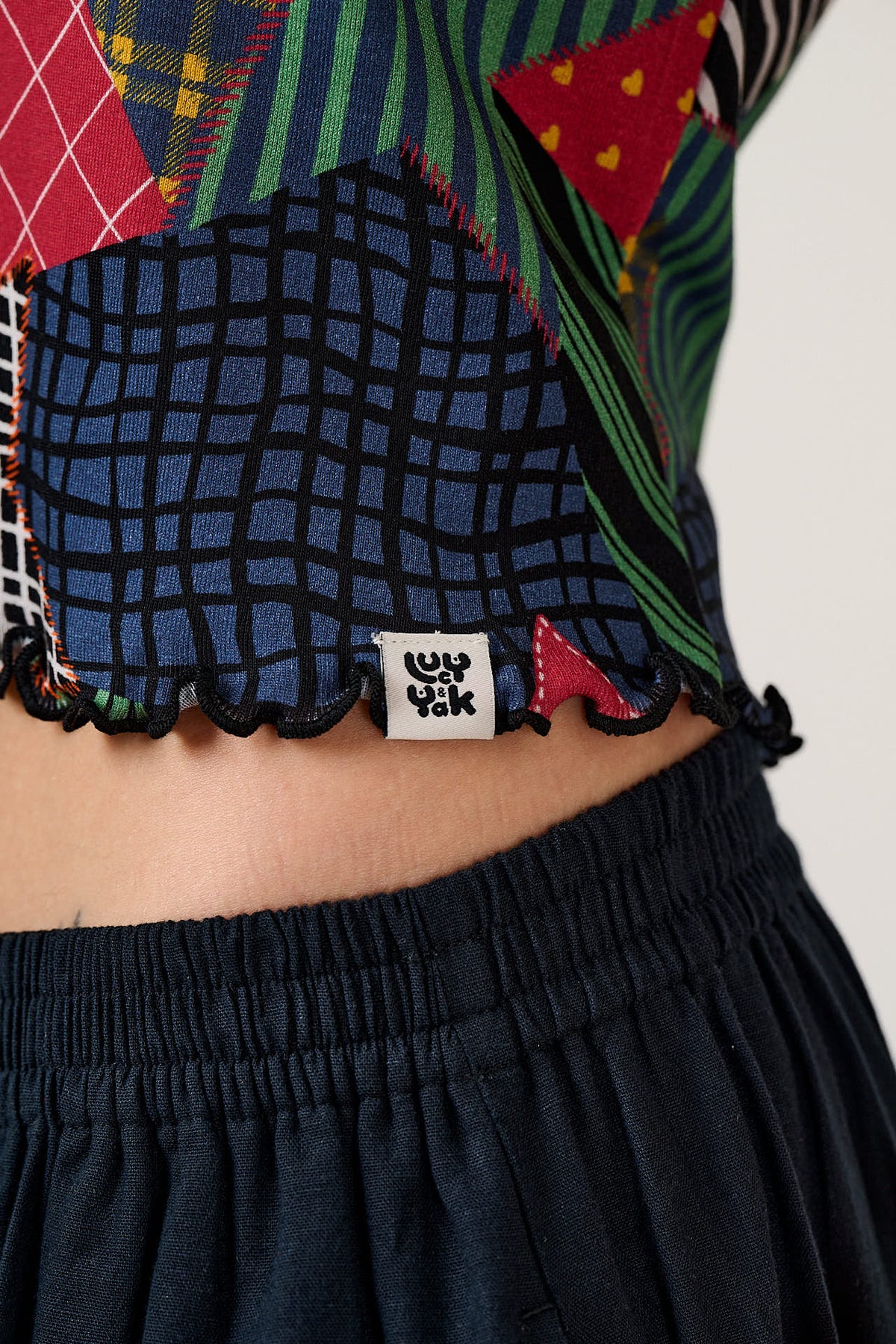 Greta - Cropped Top Cotton in Patchwork Star Print