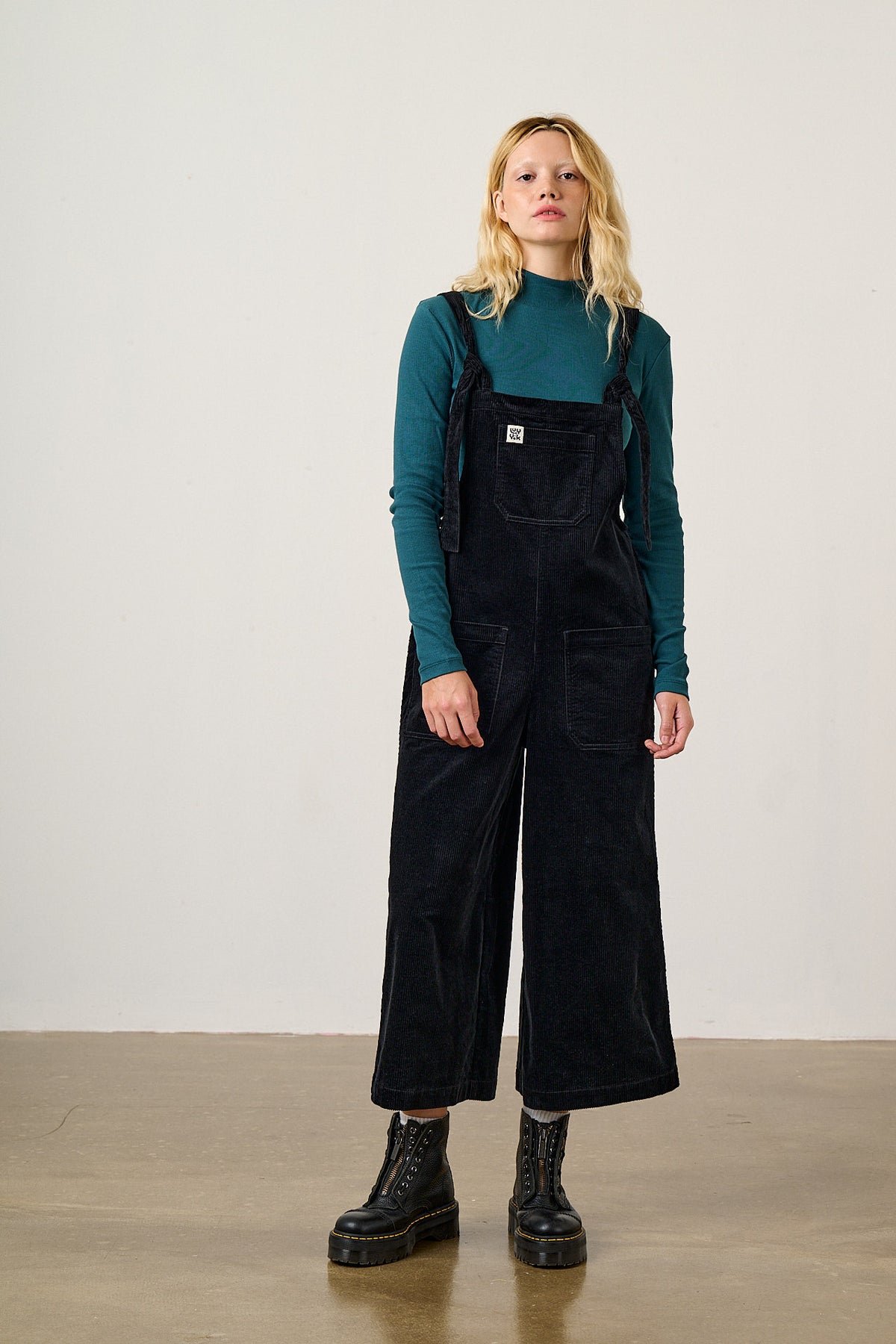 Jenny - Wide Leg Dungarees Organic Cotton Corduroy in Black