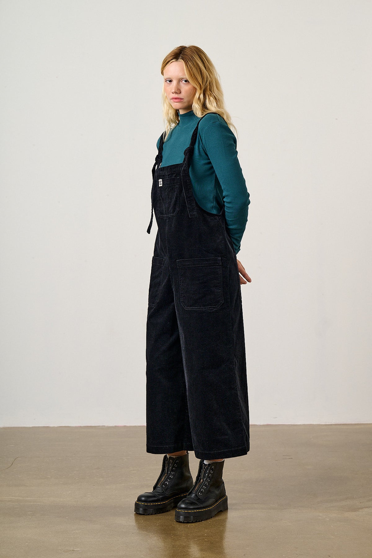 Jenny - Wide Leg Dungarees Organic Cotton Corduroy in Black