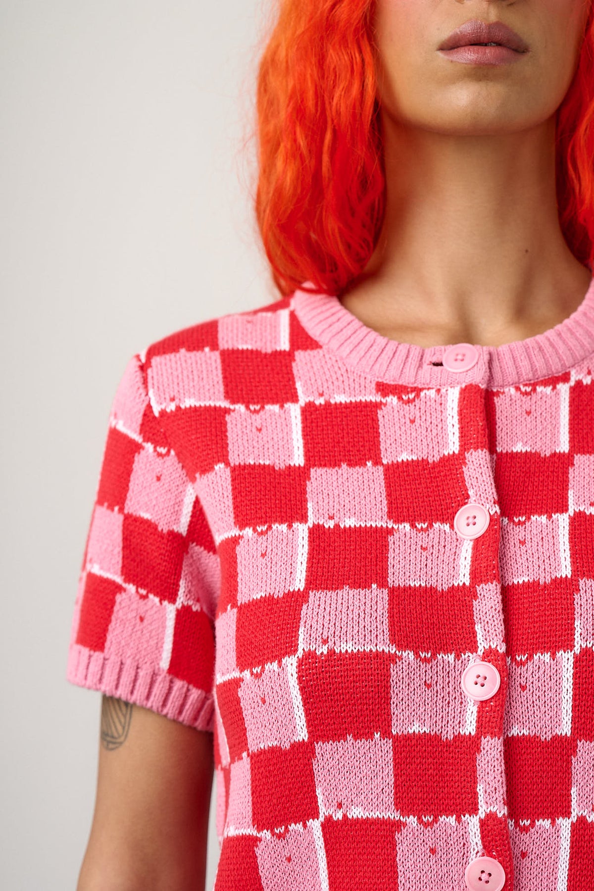 Lizzie - Short Sleeve Cardigan Organic Cotton Knit in Pink & Red Blurred Checkerboard