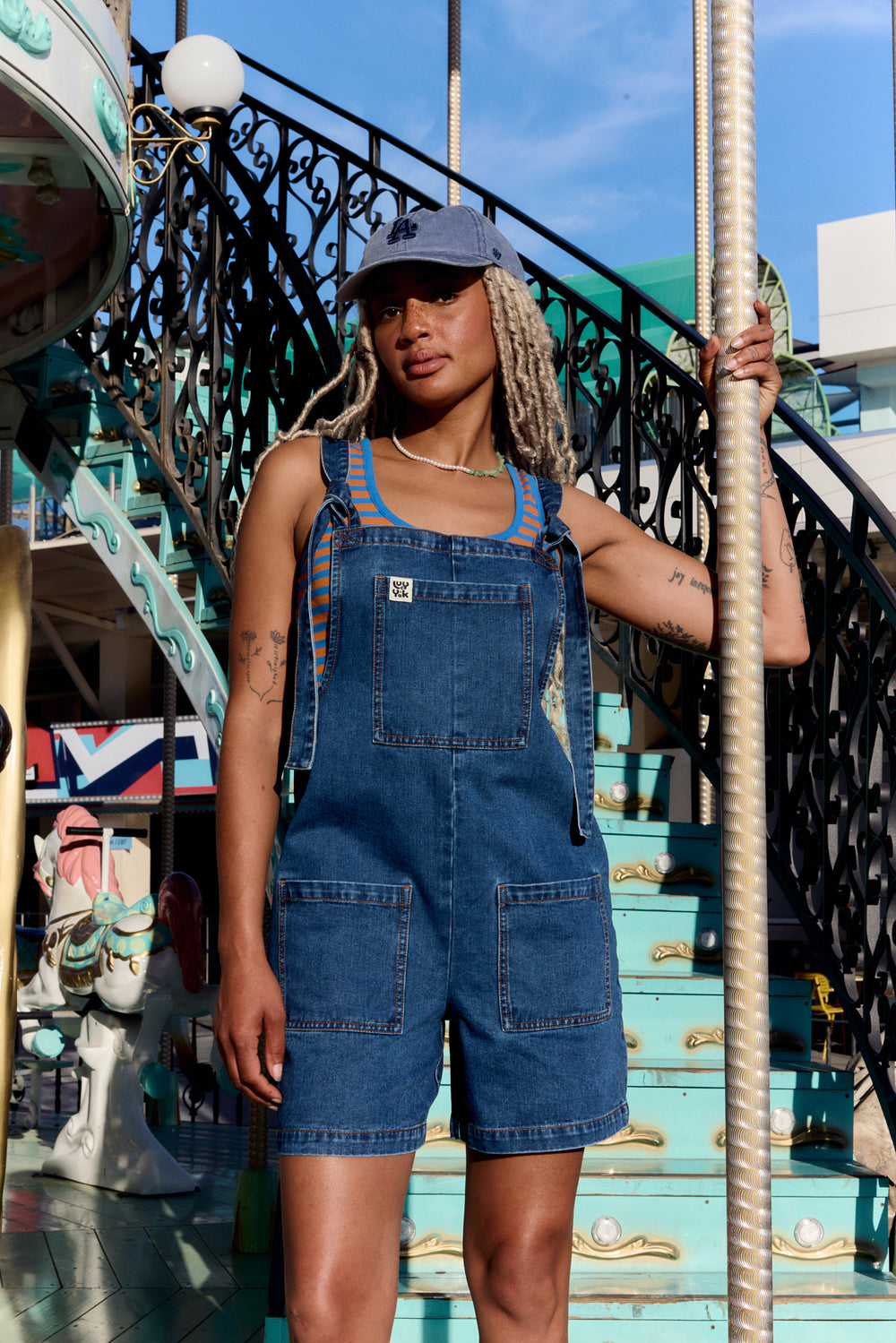 Original - Dungaree Shorts Organic Cotton in Mid Wash Blue