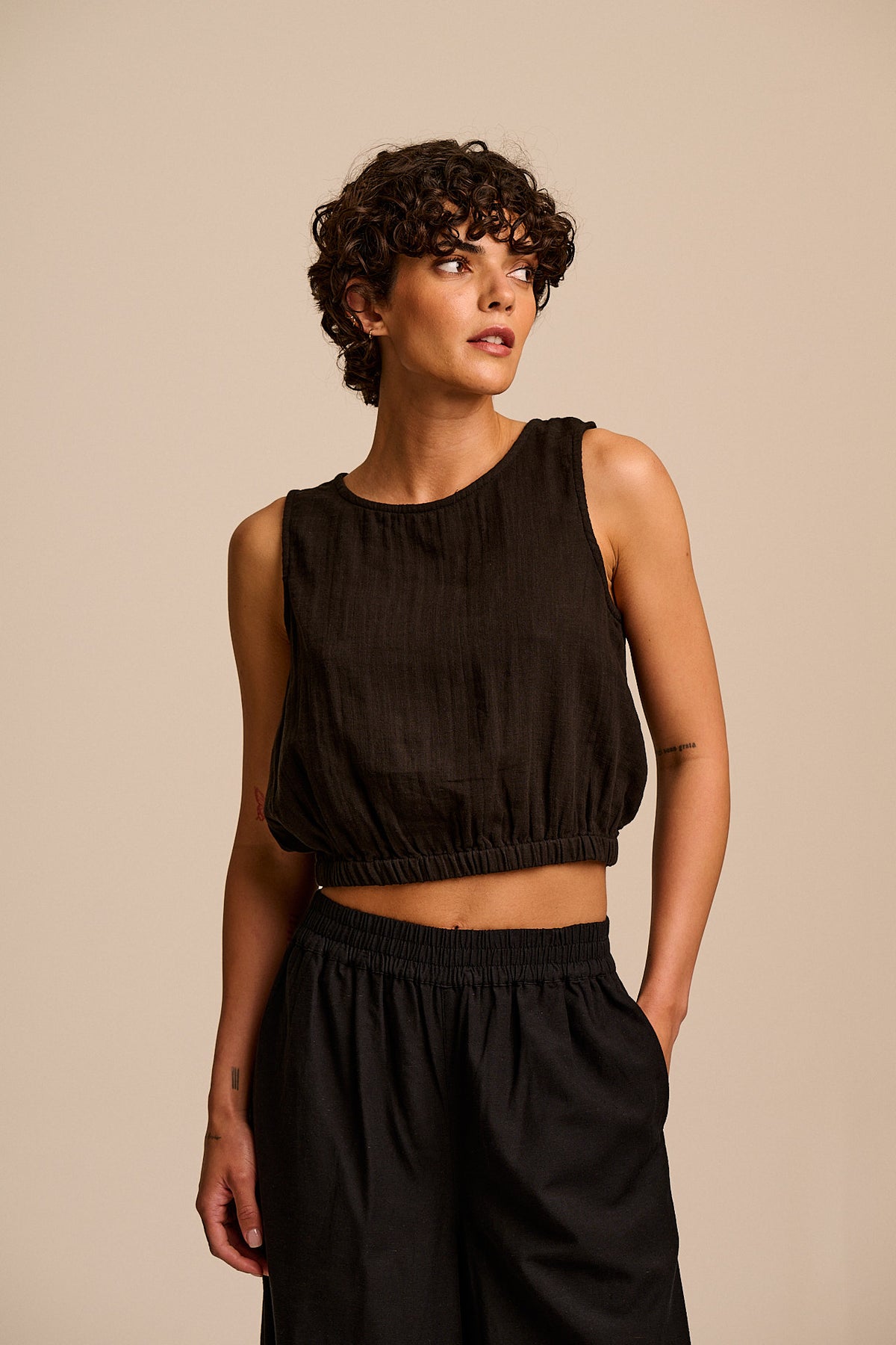 Lumi - Cropped Top Organic Cotton in Black