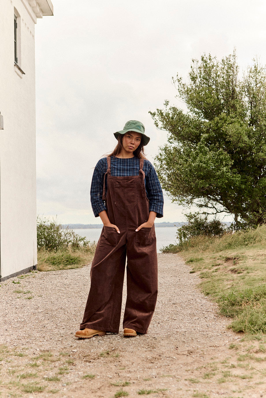 Arlo - Cord Wide Leg Dungarees in Chocolate
