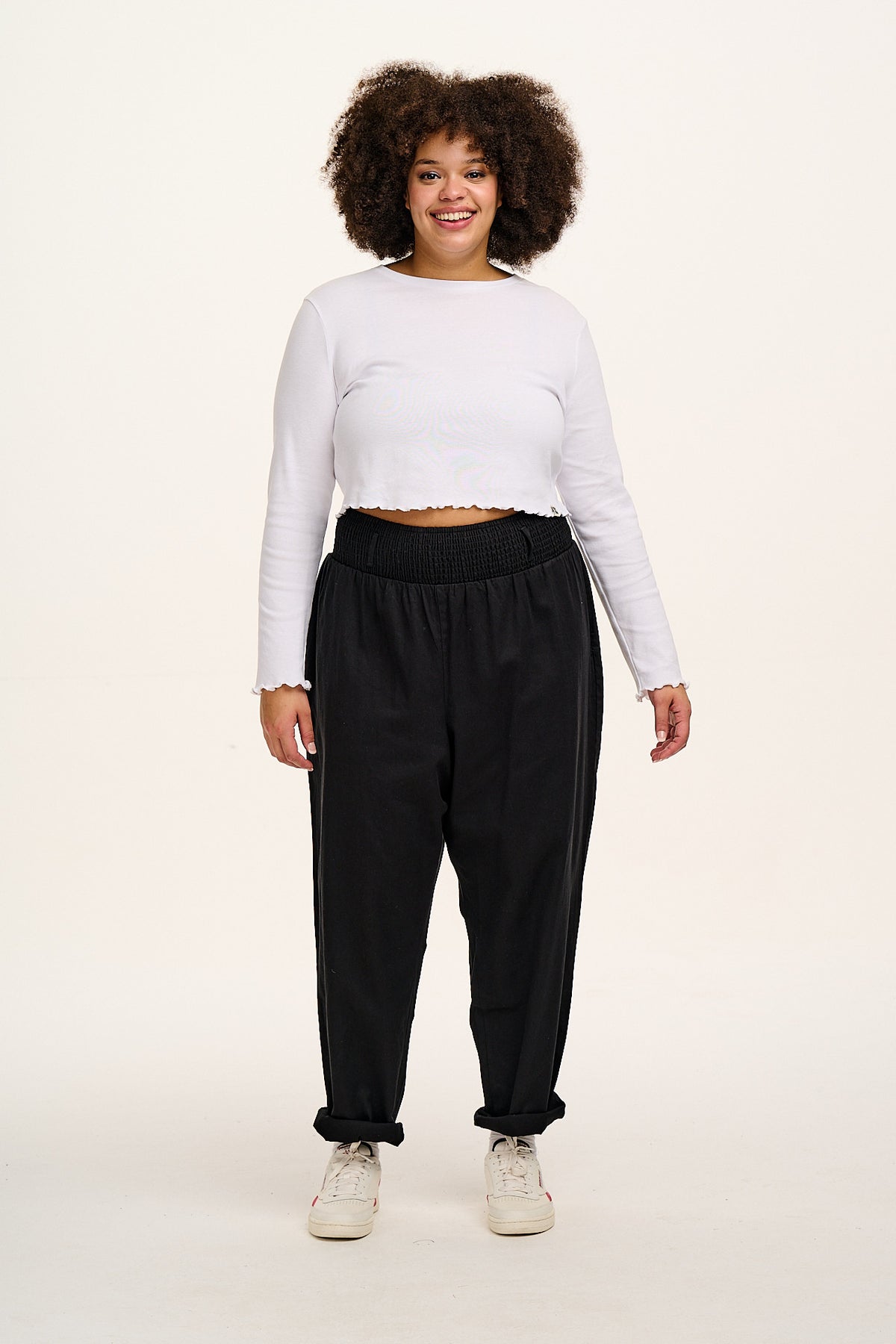 Alexa - Tapered Leg Trousers Organic Cotton in Black