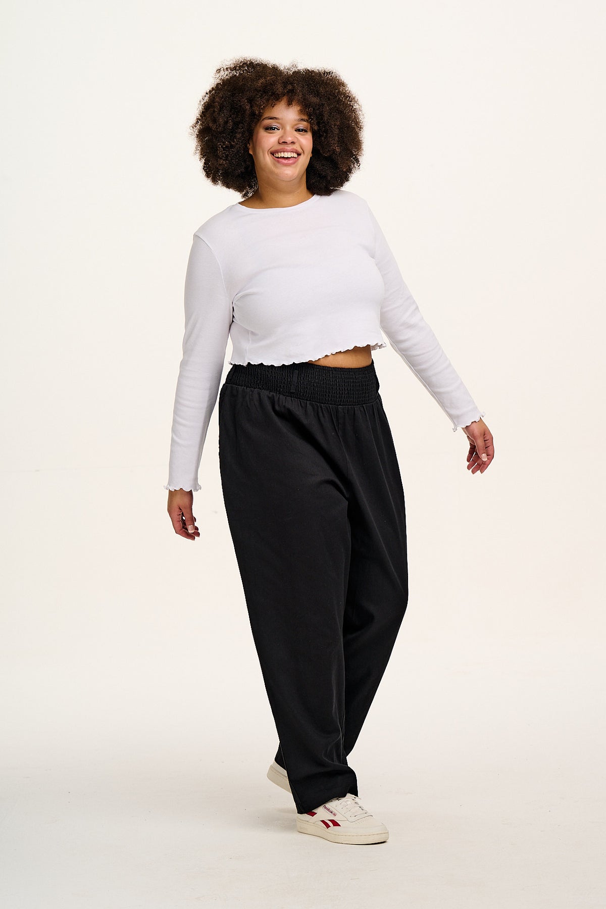 Alexa - Tapered Leg Trousers Organic Cotton in Black