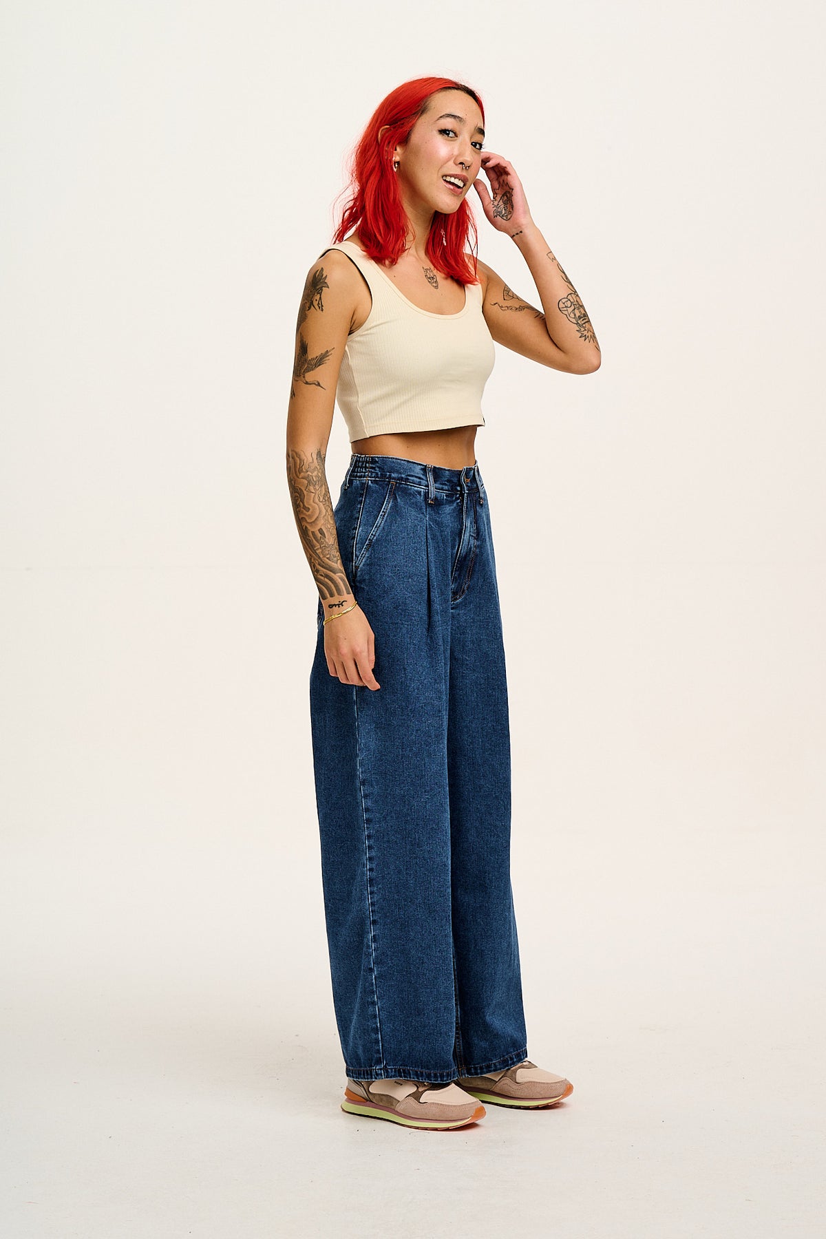 Cole - Wide Leg Jeans Organic Cotton Denim in Mid Wash Blue