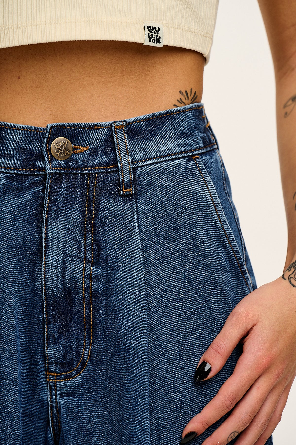 Cole - Wide Leg Jeans Organic Cotton Denim in Mid Wash Blue
