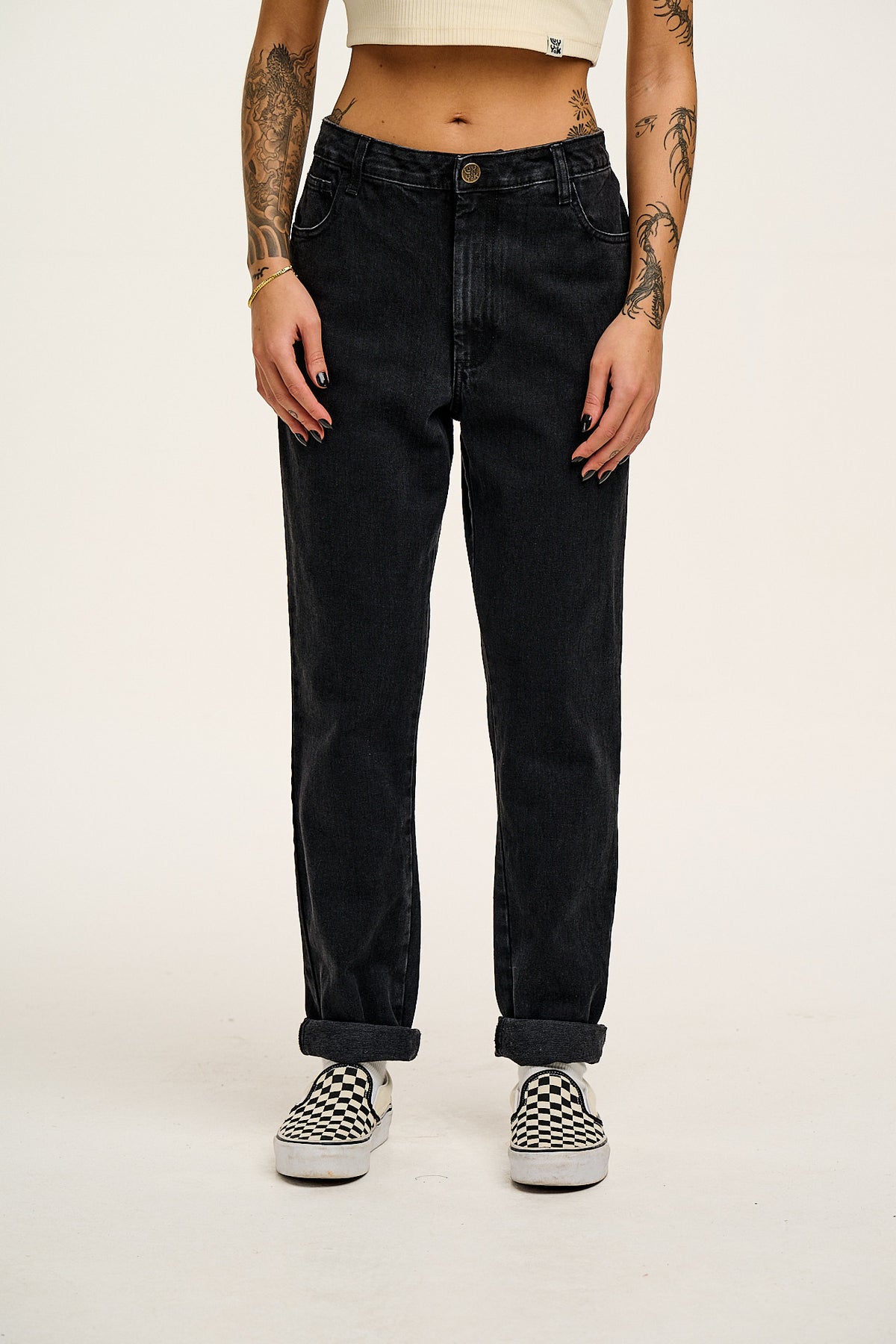 Dana - Mom Jeans Organic Cotton Denim in Washed Black
