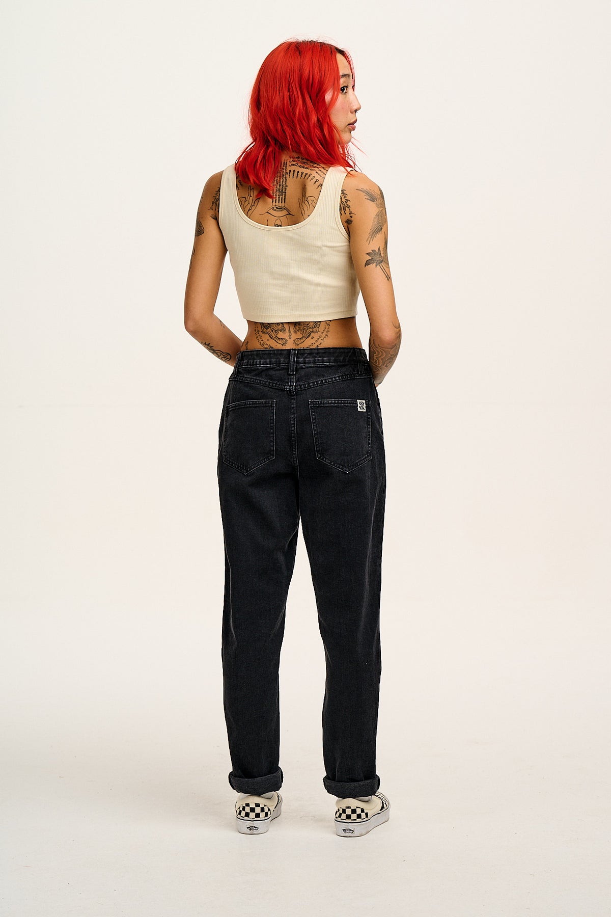 Dana - Mom Jeans Organic Cotton Denim in Washed Black