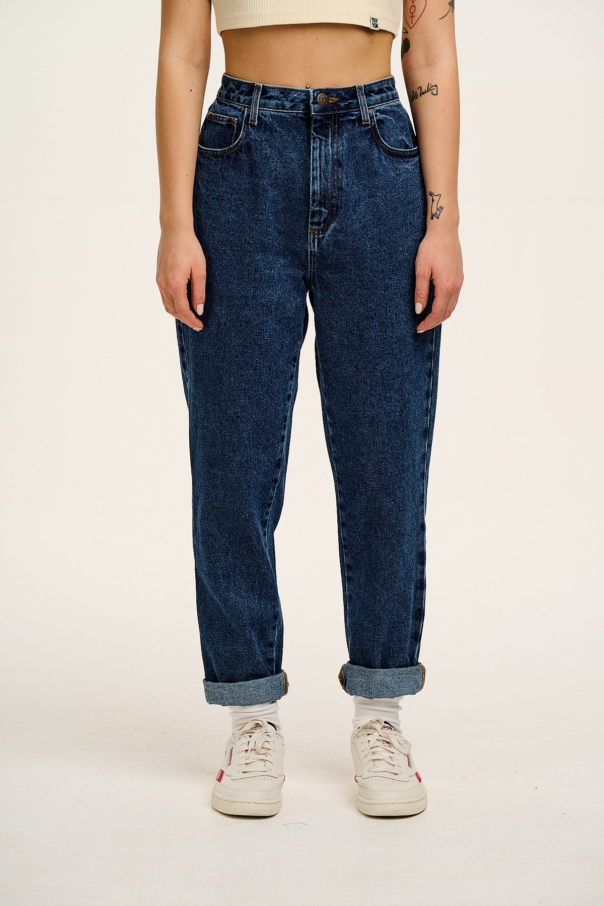 Dana - Mom Jeans Organic Cotton Denim in Mid Wash Blue
