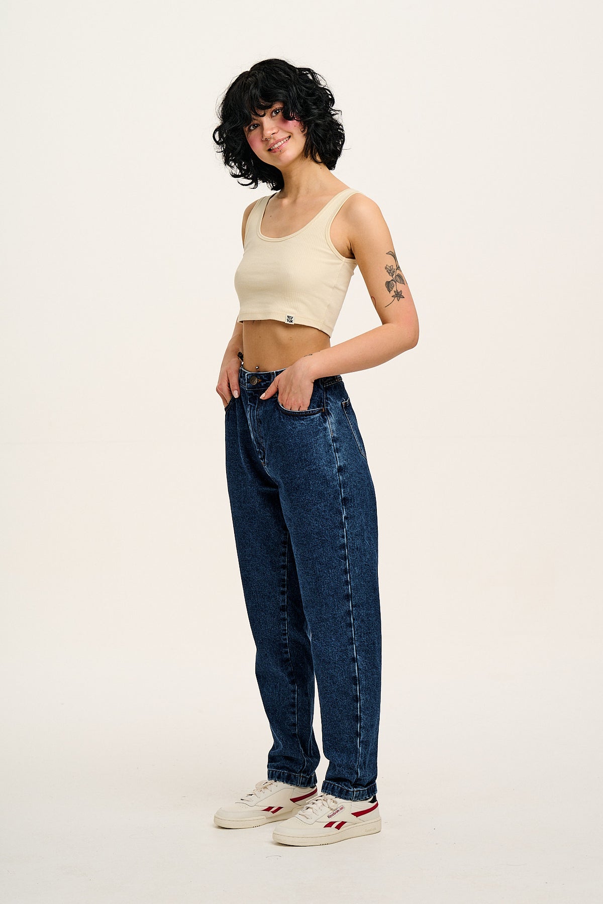 Dana - Mom Jeans Organic Cotton Denim in Mid Wash Blue