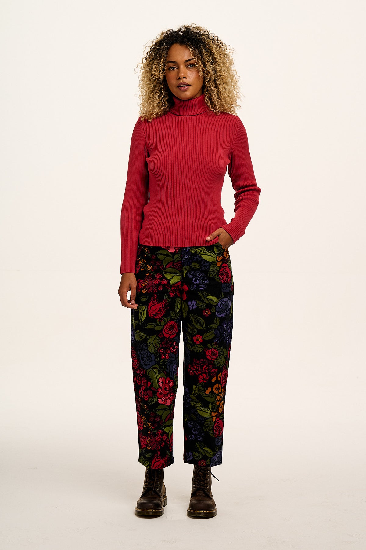 Drew - Cropped Straight Leg Trousers Organic Cotton in Maria Print