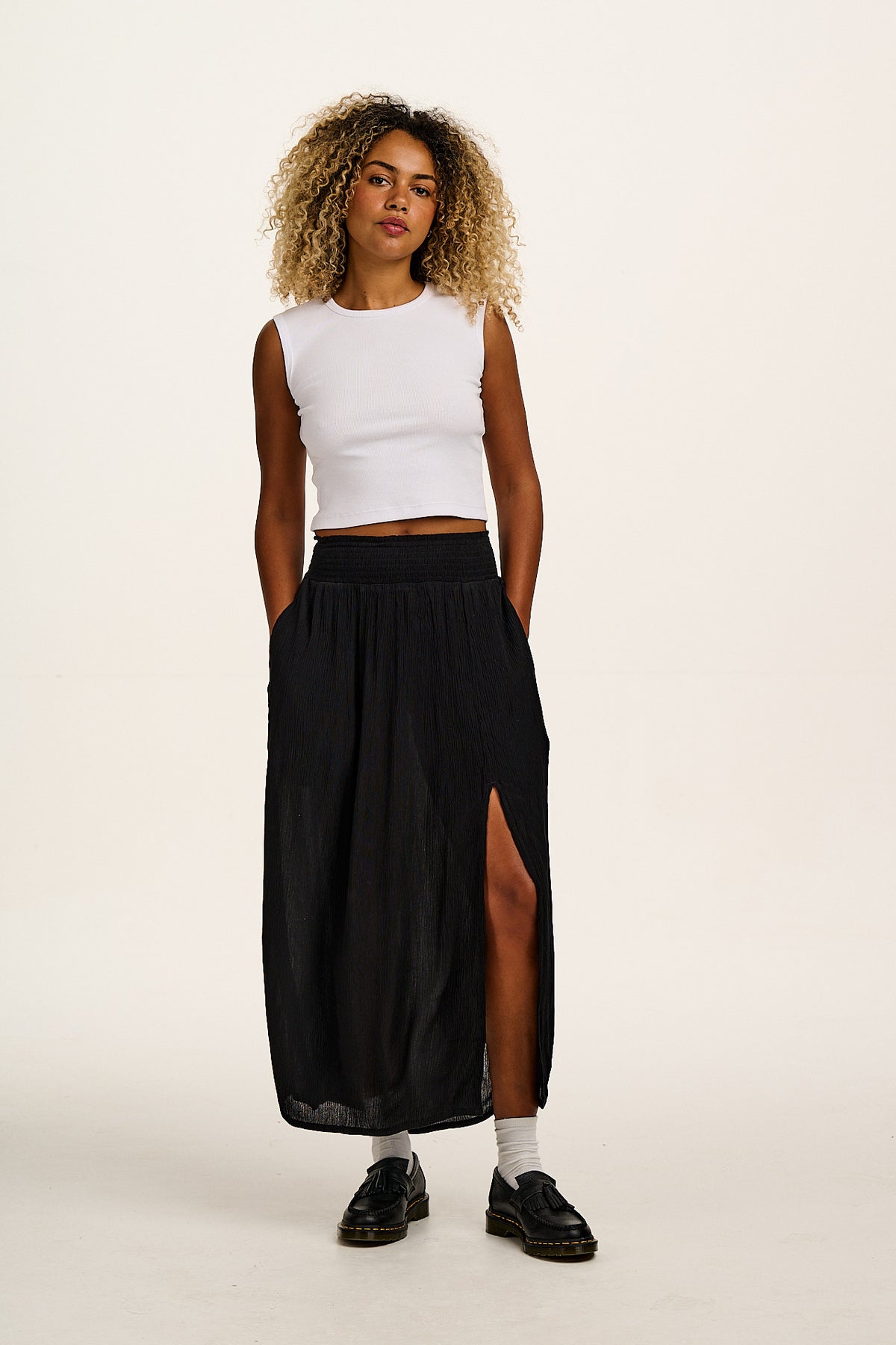 Poppy - Elasticated Waist Midi Skirt ECOVERO Viscose in Black