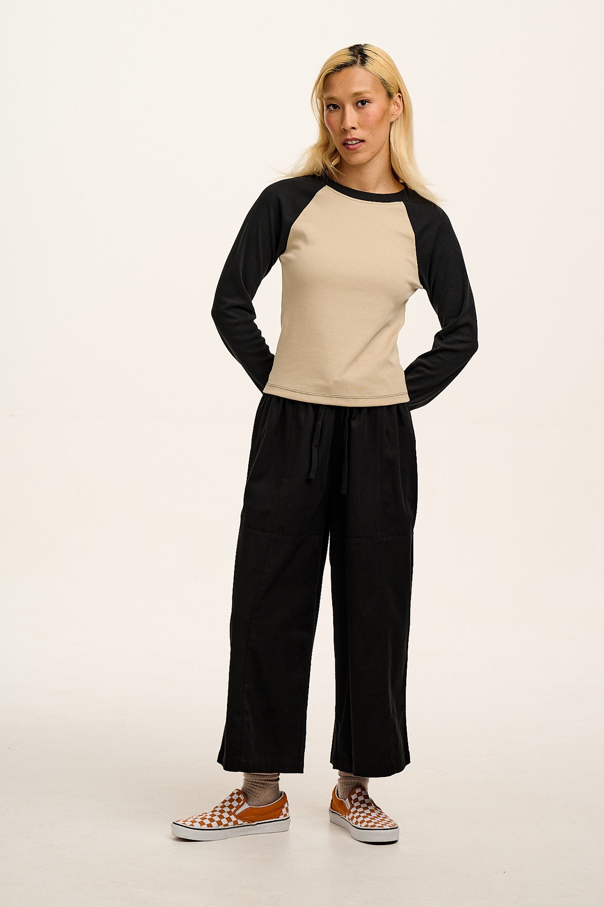 Chuck - Wide Leg Cotton Trousers in Black
