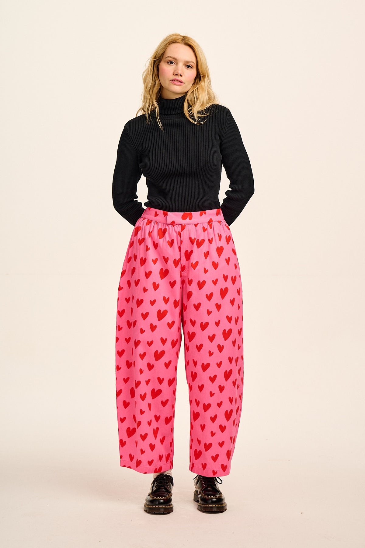 Beau - Barrel Leg Trousers Organic Cotton in Cupid