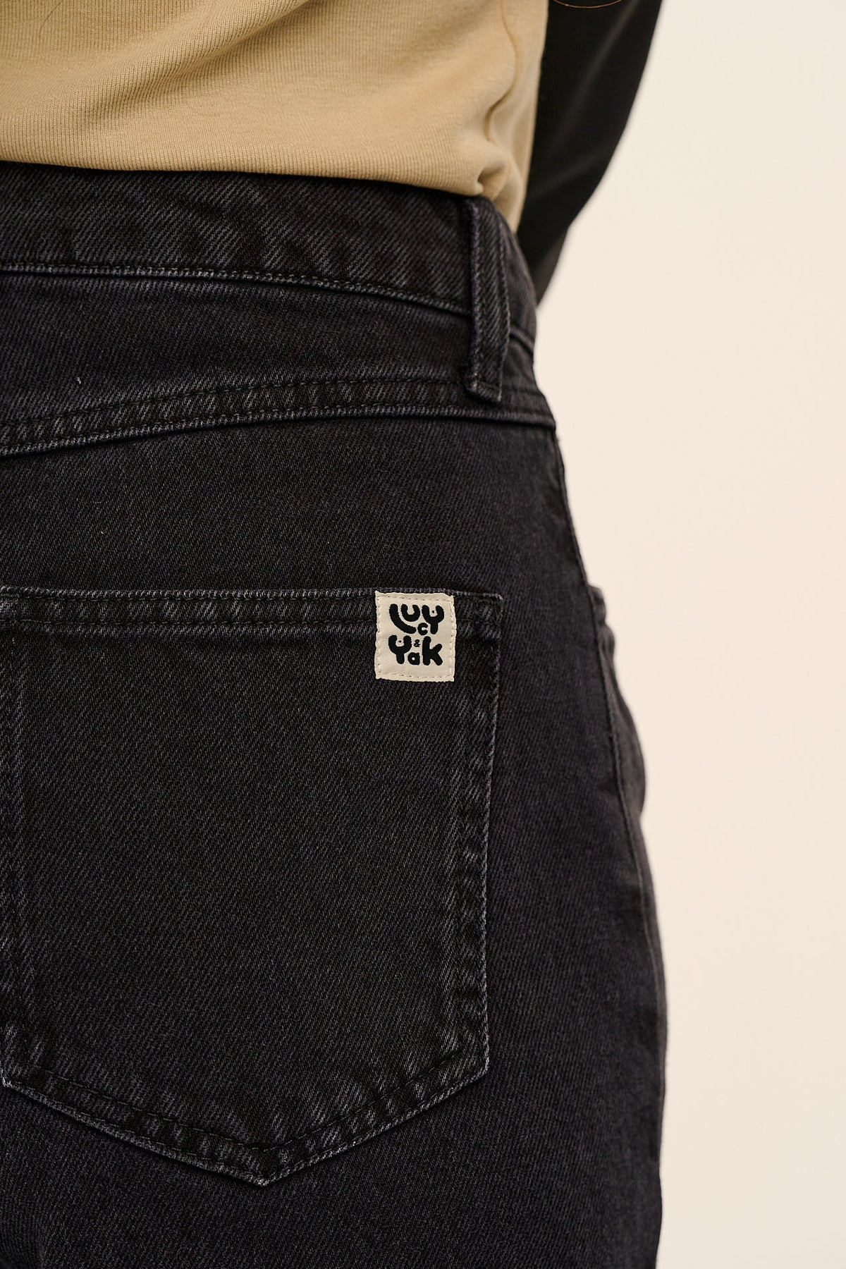 Dana - Mom Jeans Organic Cotton Denim in Washed Black