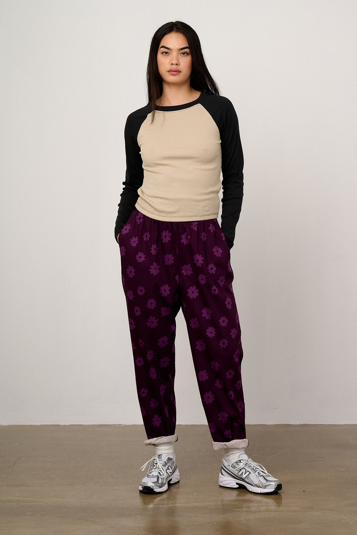 Alexa - Tapered Leg Trousers Organic Cotton in Purple Delano