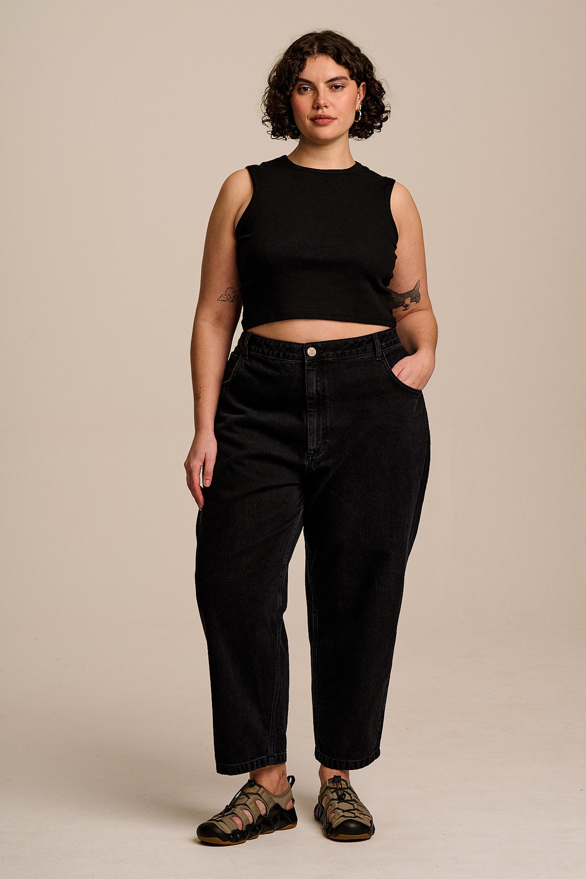Rue - Ribbed Tank Top in Black