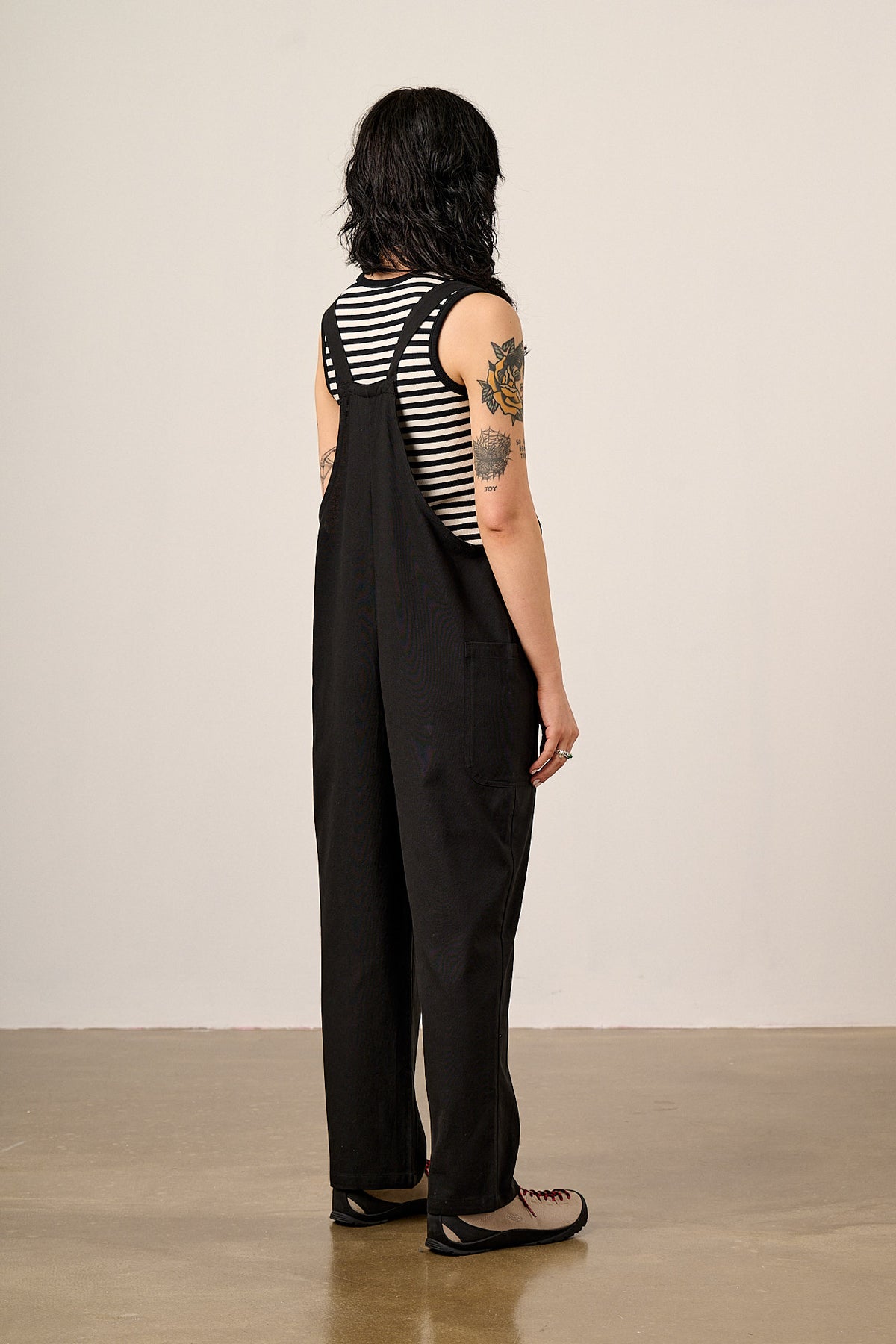 Una - Cropped Straight Leg Dungarees Organic Cotton in Black