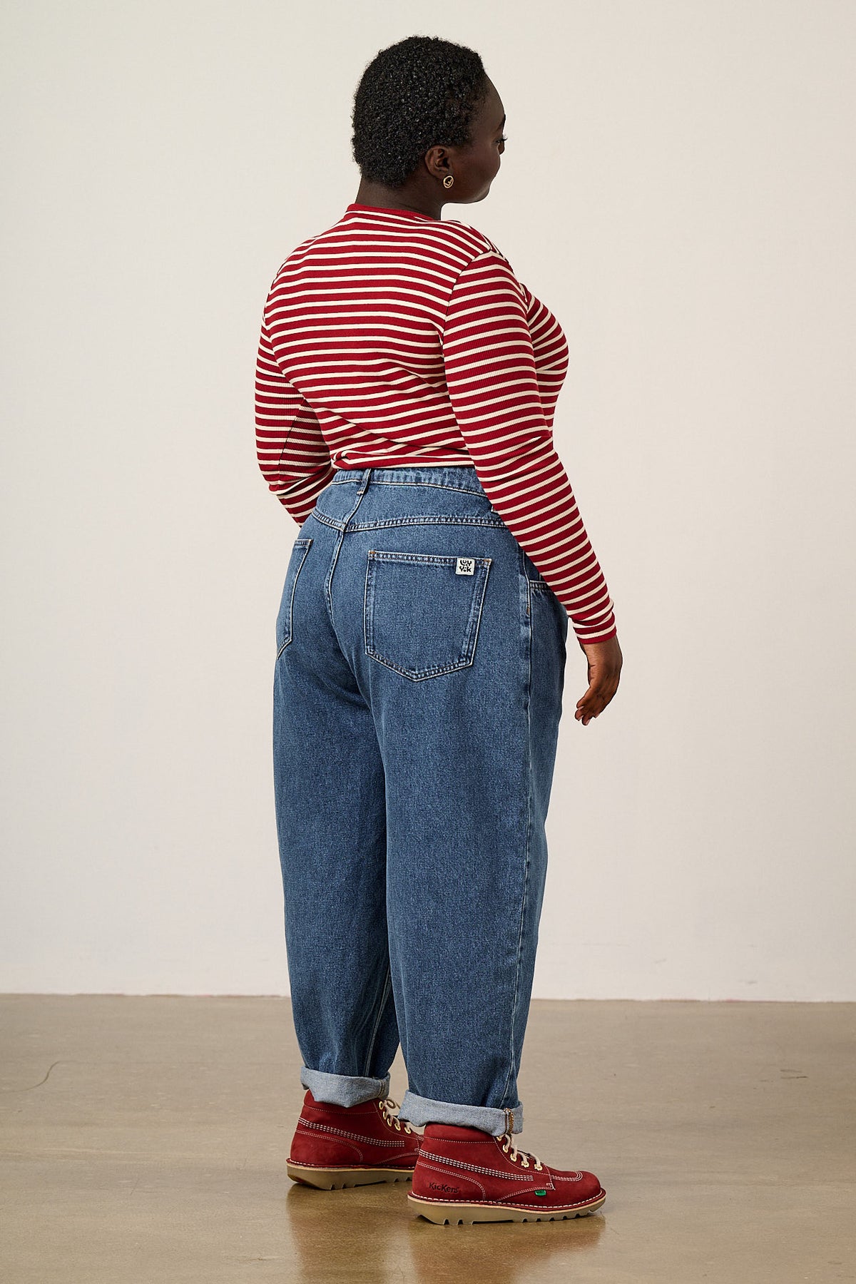 Drew - Cropped Straight Leg Jeans Organic Cotton Denim in Mid Wash Blue