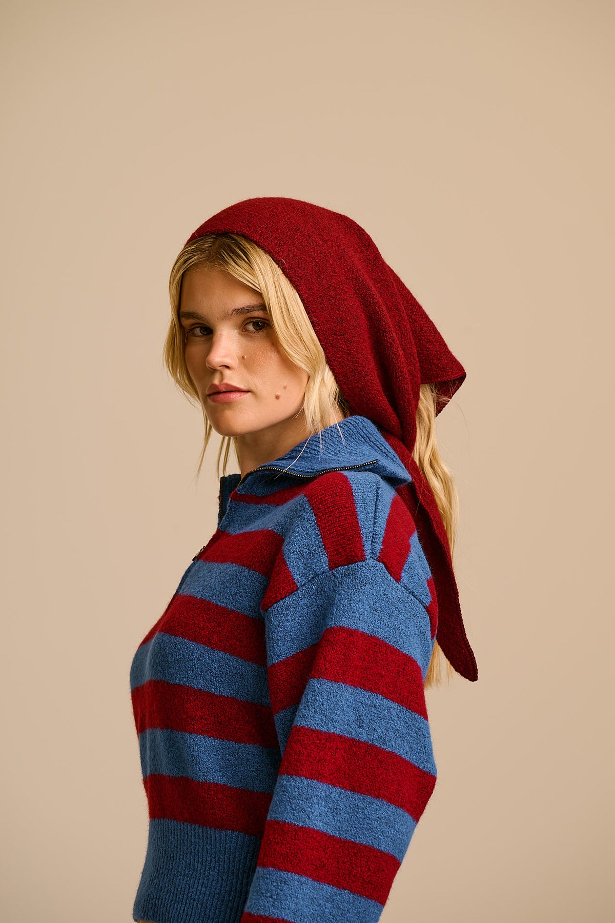 Loki - Neck Scarf Recycled Polyester in Burgundy