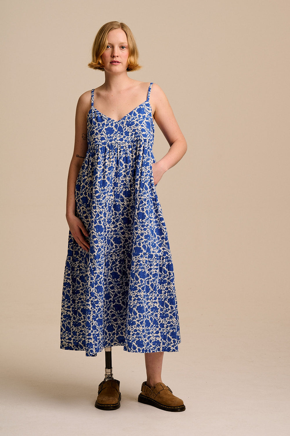 Mable - Tiered Maxi Dress Organic Cotton Double Gauze in Blue Floral