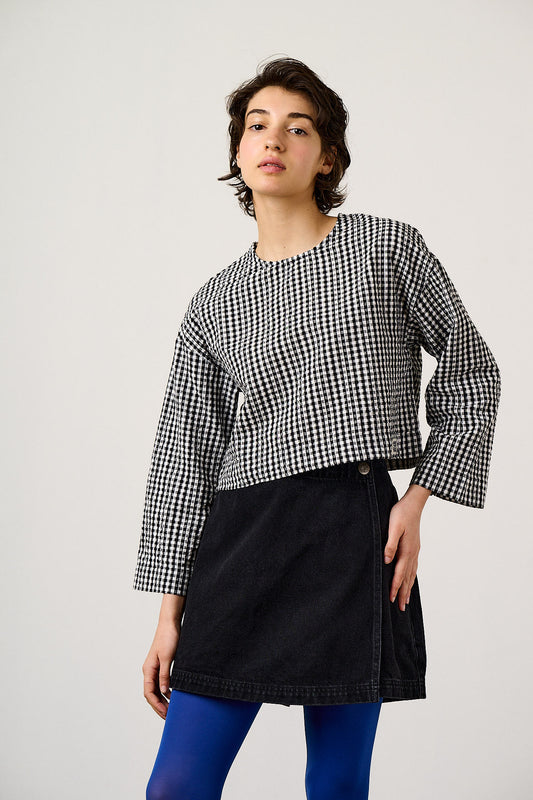 Maisie - Boxy Top Organic Cotton Seersucker in Black & White Gingham