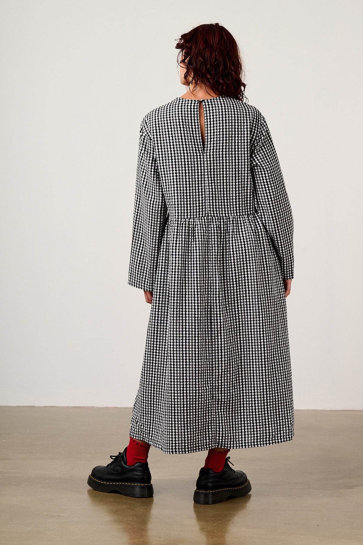 Micah - Long Sleeve Midi Dress Organic Cotton Seersucker in Black & White Gingham