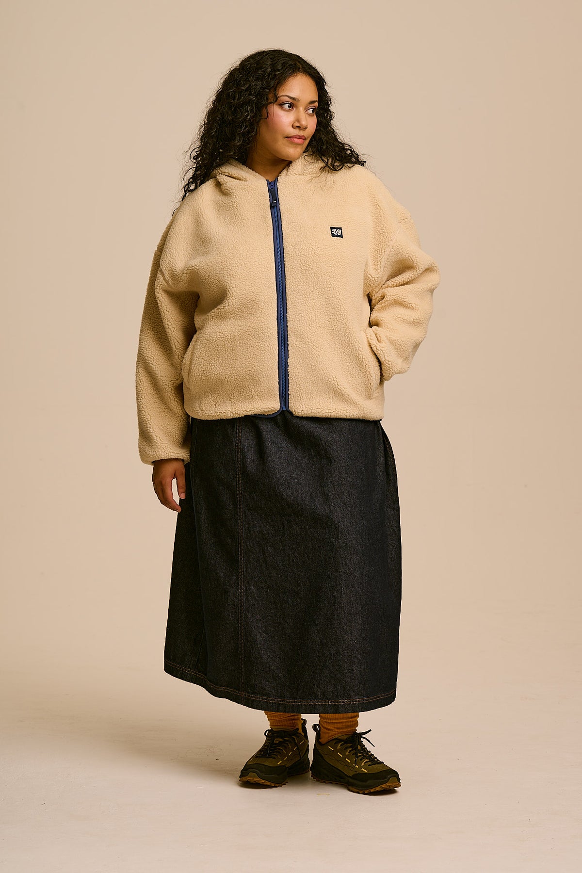 Misha - Borg Fleece Jacket Recycled Polyester in Cream with Navy Lining