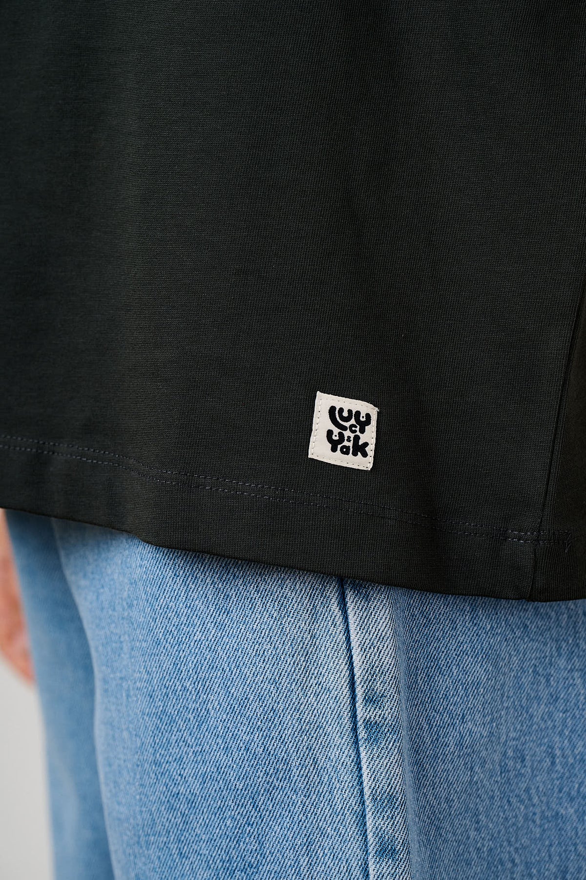 Noa - Boxy T-Shirt Organic Cotton in Charcoal