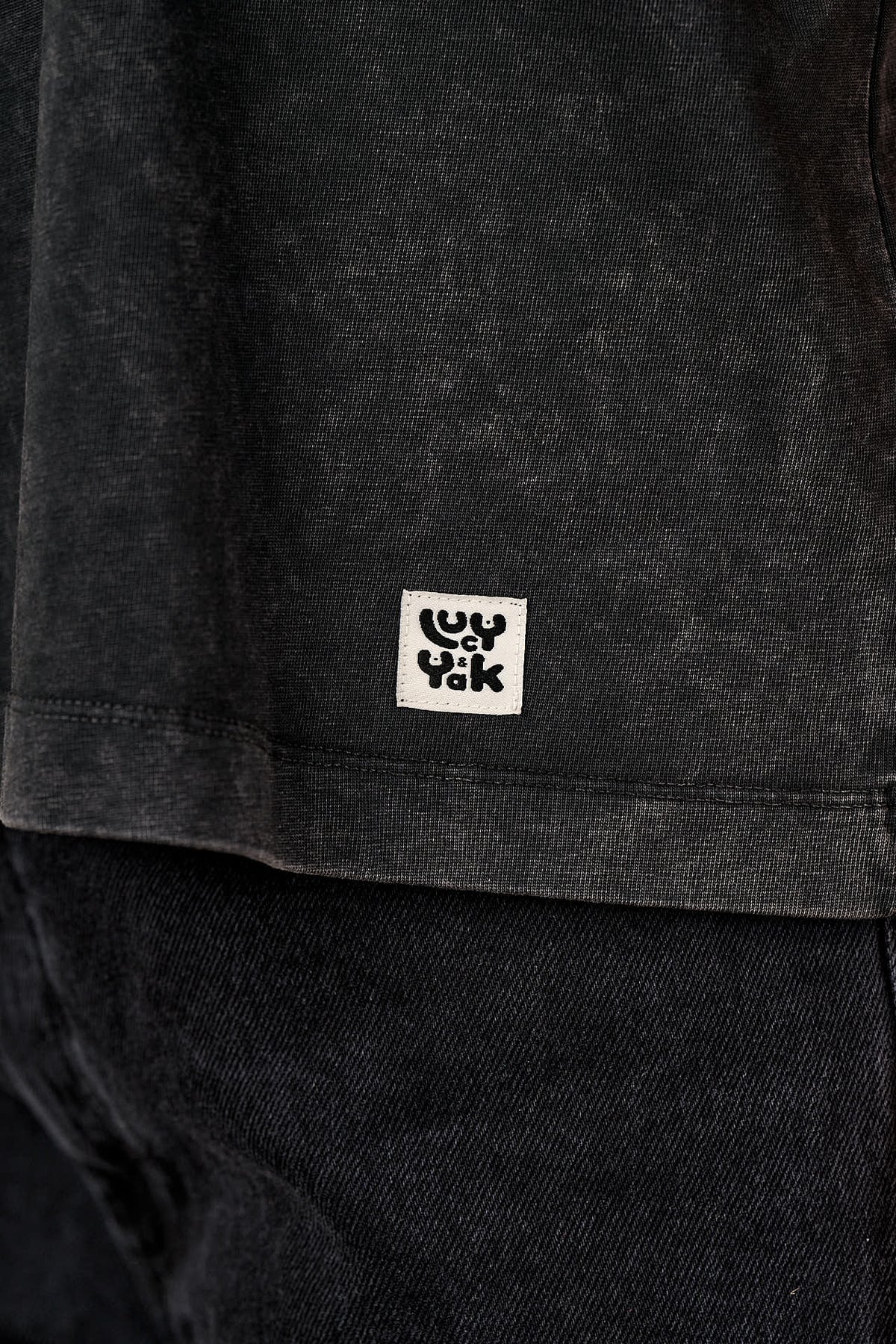 Noa - Boxy T-Shirt Organic Cotton in Washed Black