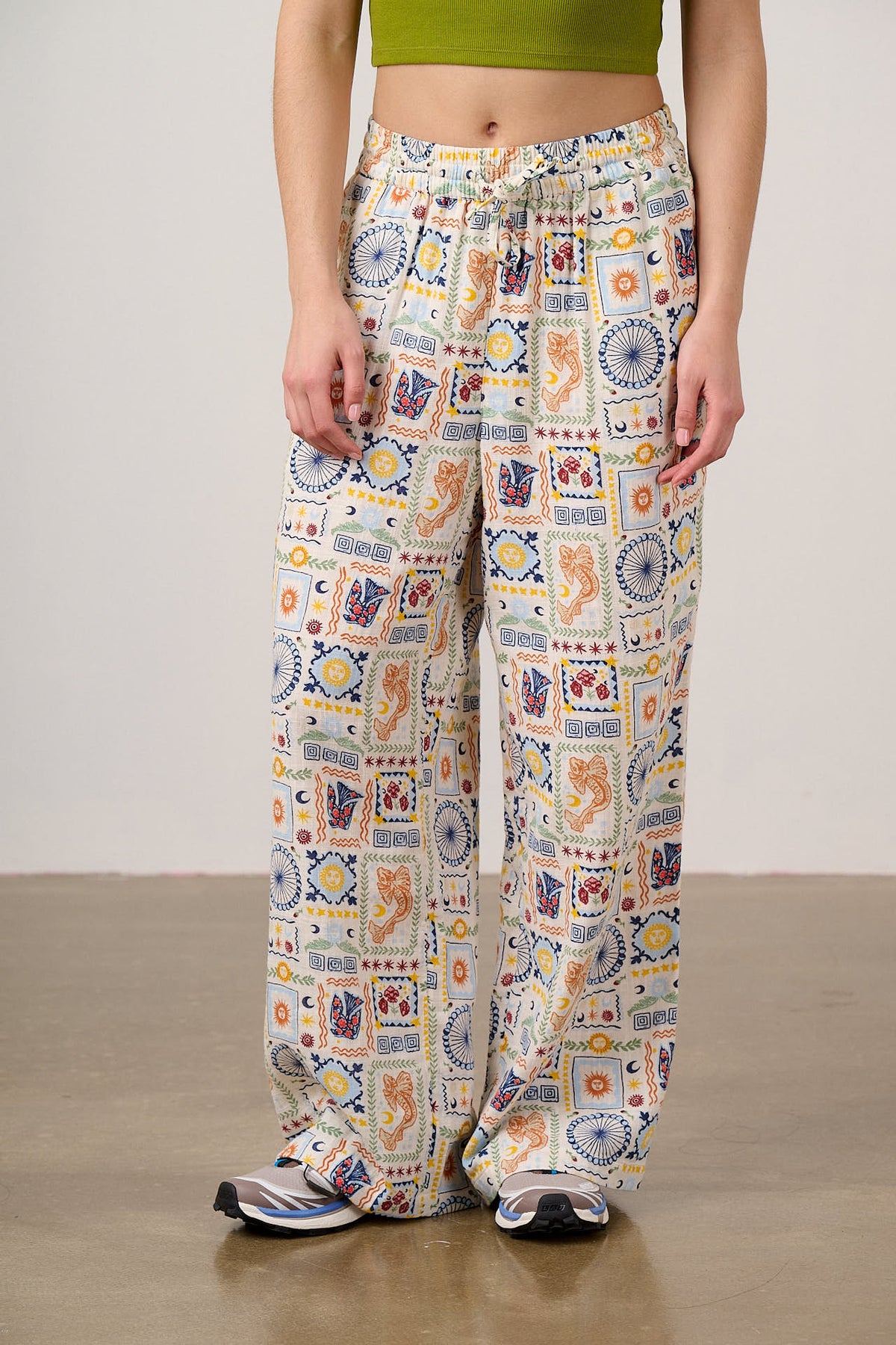 Norris - Wide Leg Trousers Organic Cotton Double Gauze in Ecru Cosmic Folk Tile