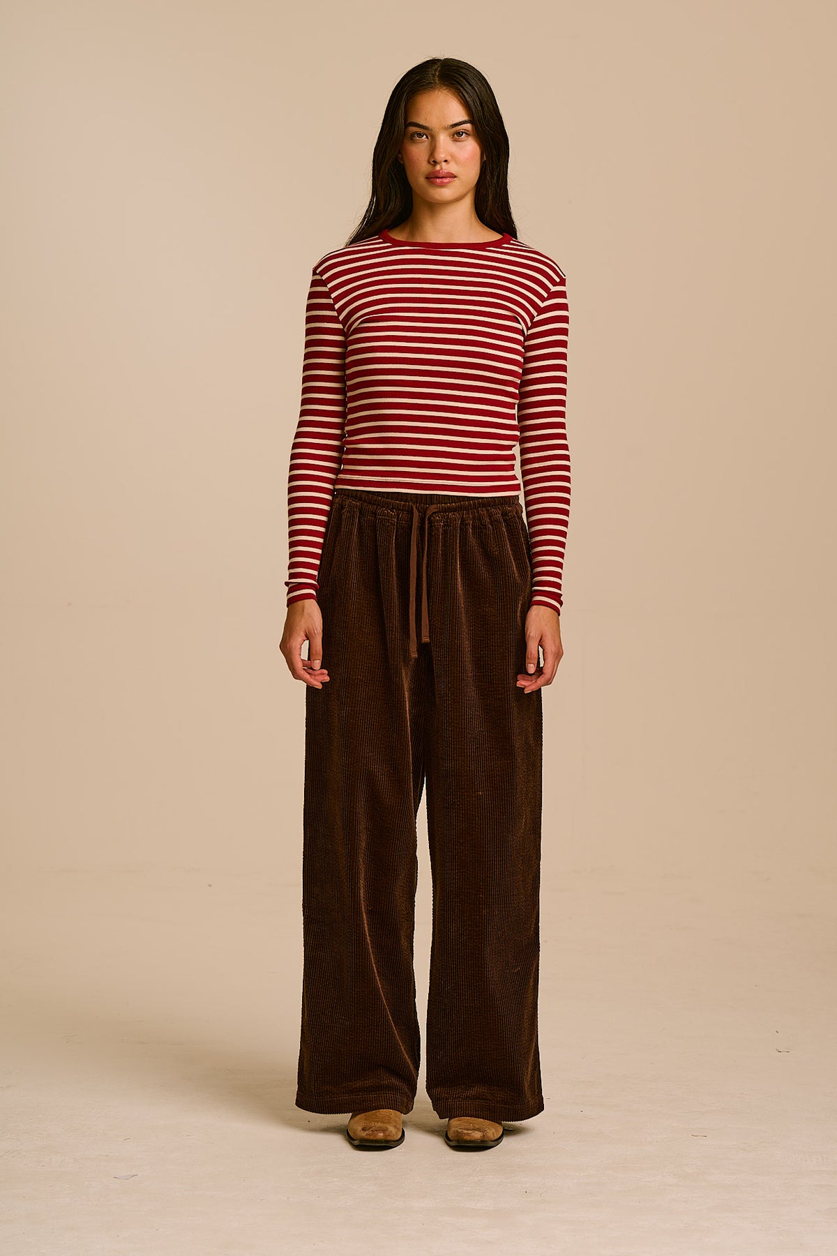 Norris - Wide Leg Trousers Organic Cotton Corduroy in Chocolate