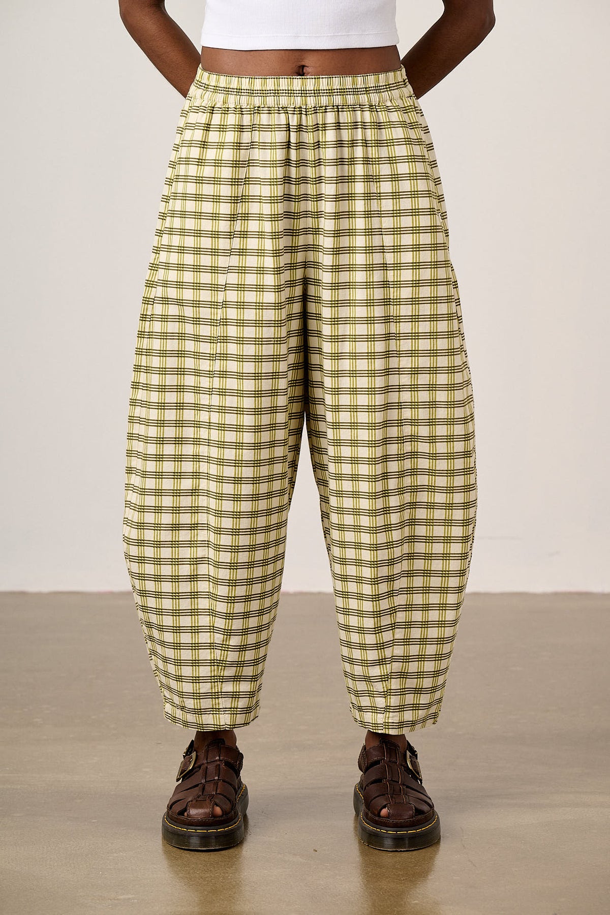 Obregon - Barrel Leg Trousers Organic Cotton in Green Check