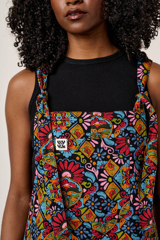 Original - Mid-Thigh Dungaree Shorts Organic Cotton Matty in Artisan Print